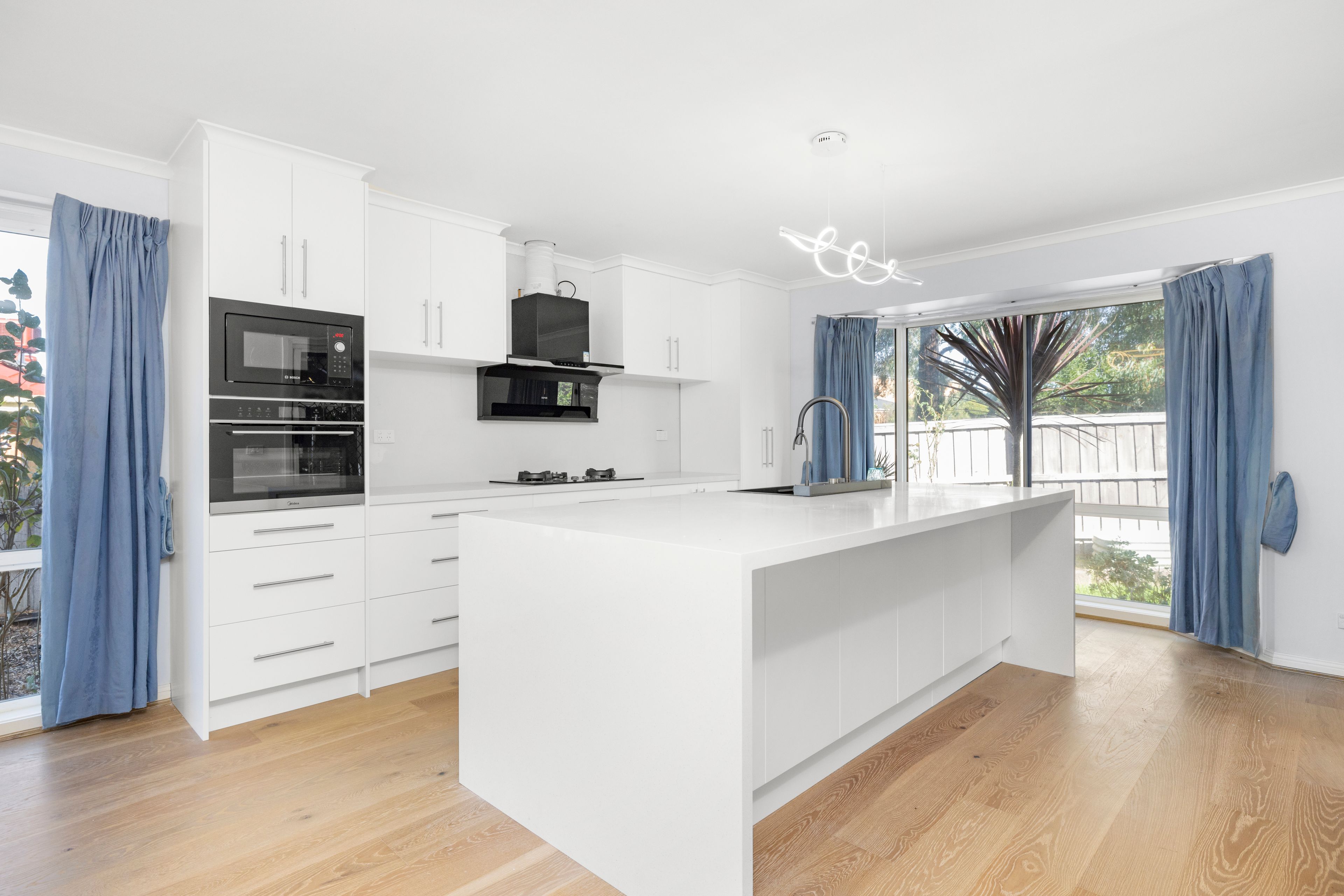 24 Glenwood Grove, Knoxfield, VIC 3180
