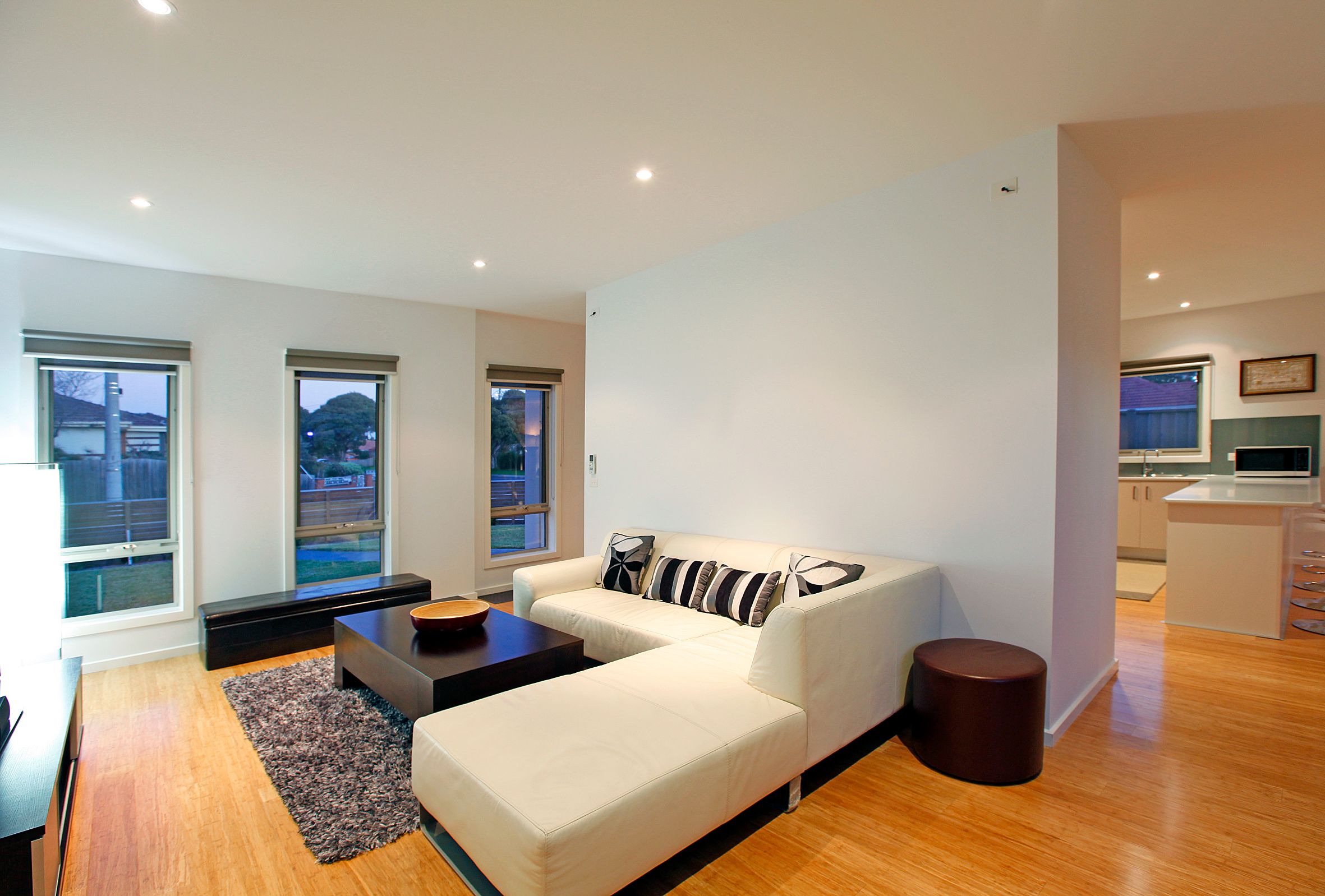 2 Robins Avenue, Reservoir, VIC 3073