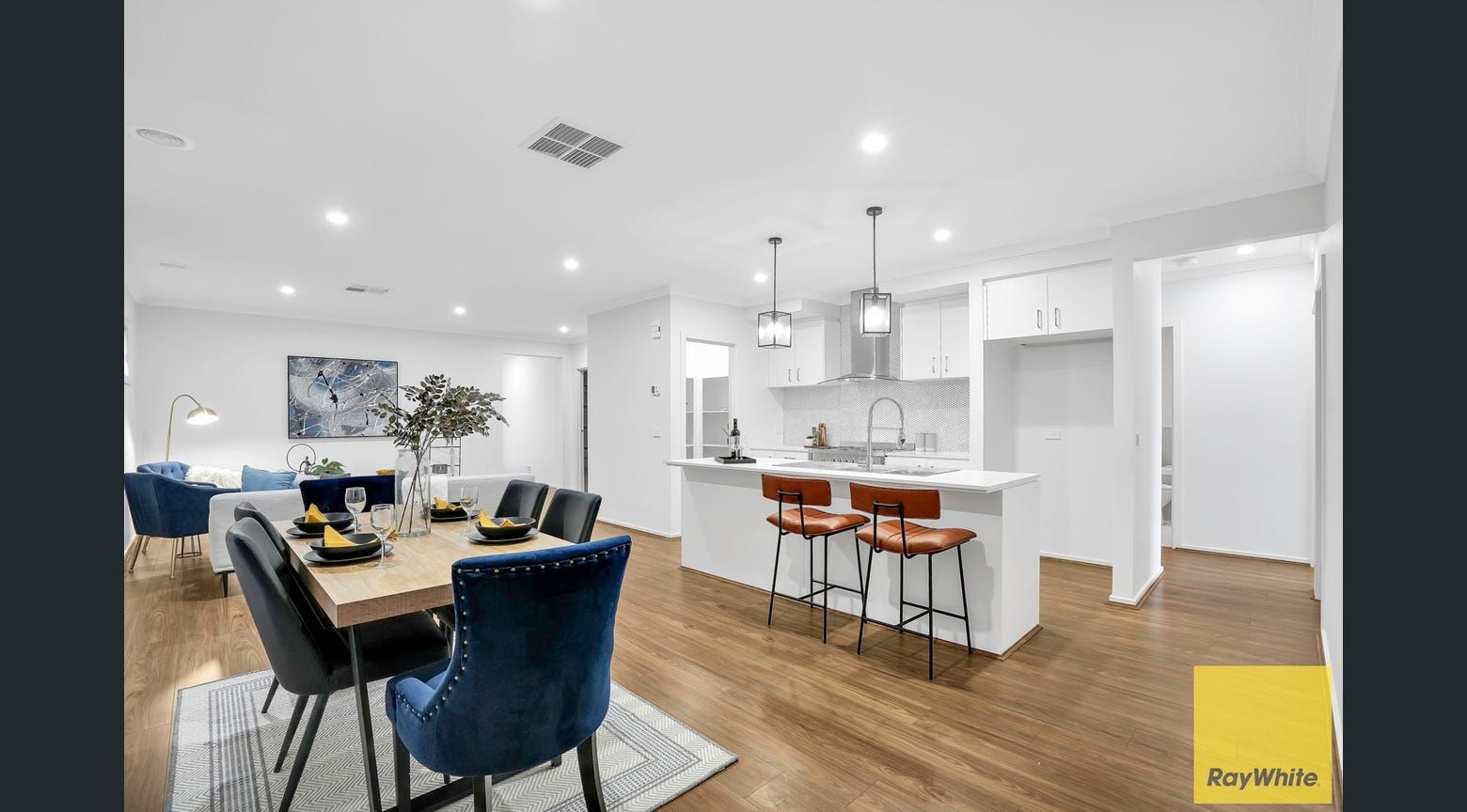 8 Tait Street — photo 15 of 17