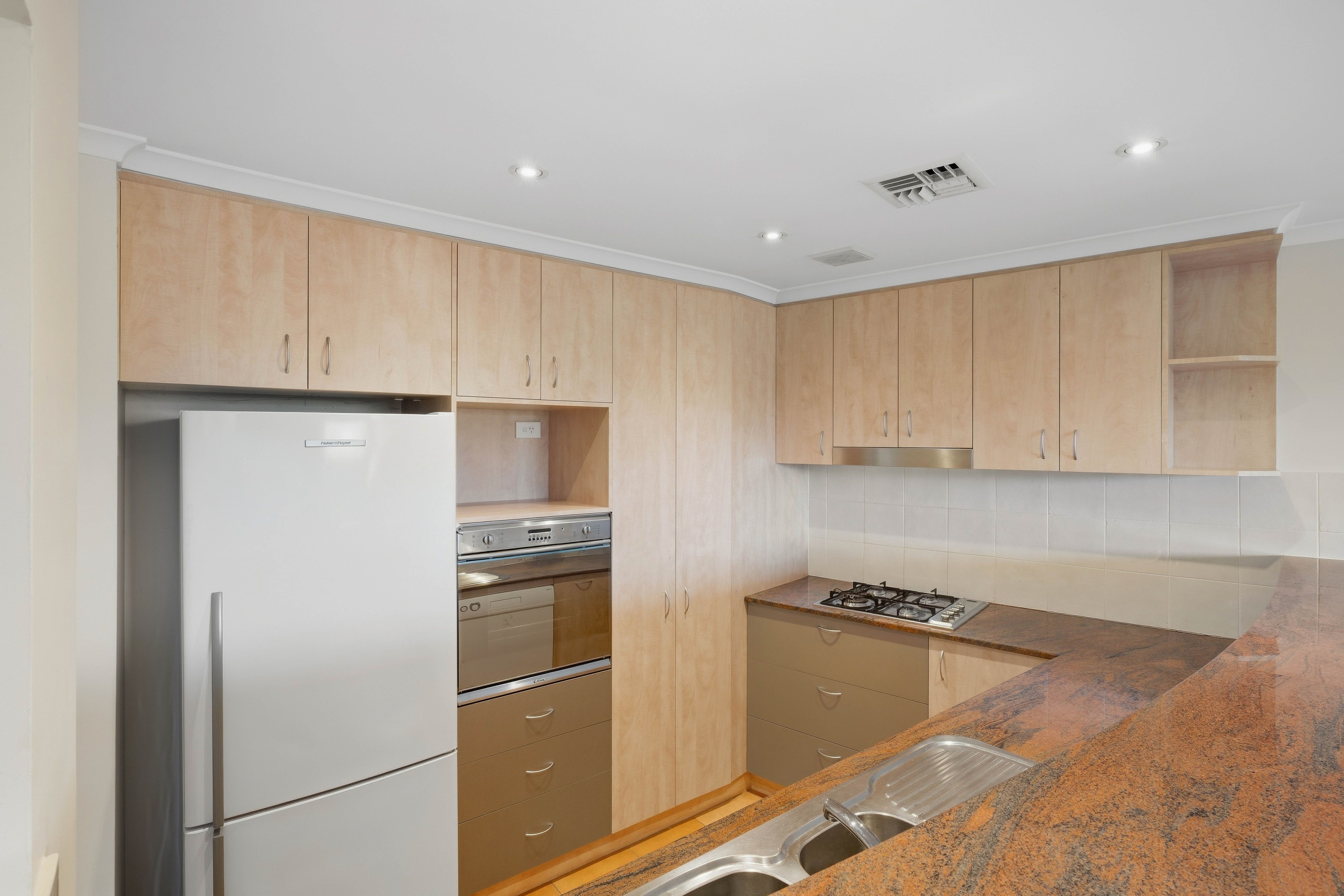 183/50 Ellenborough Street — photo 9 of 29
