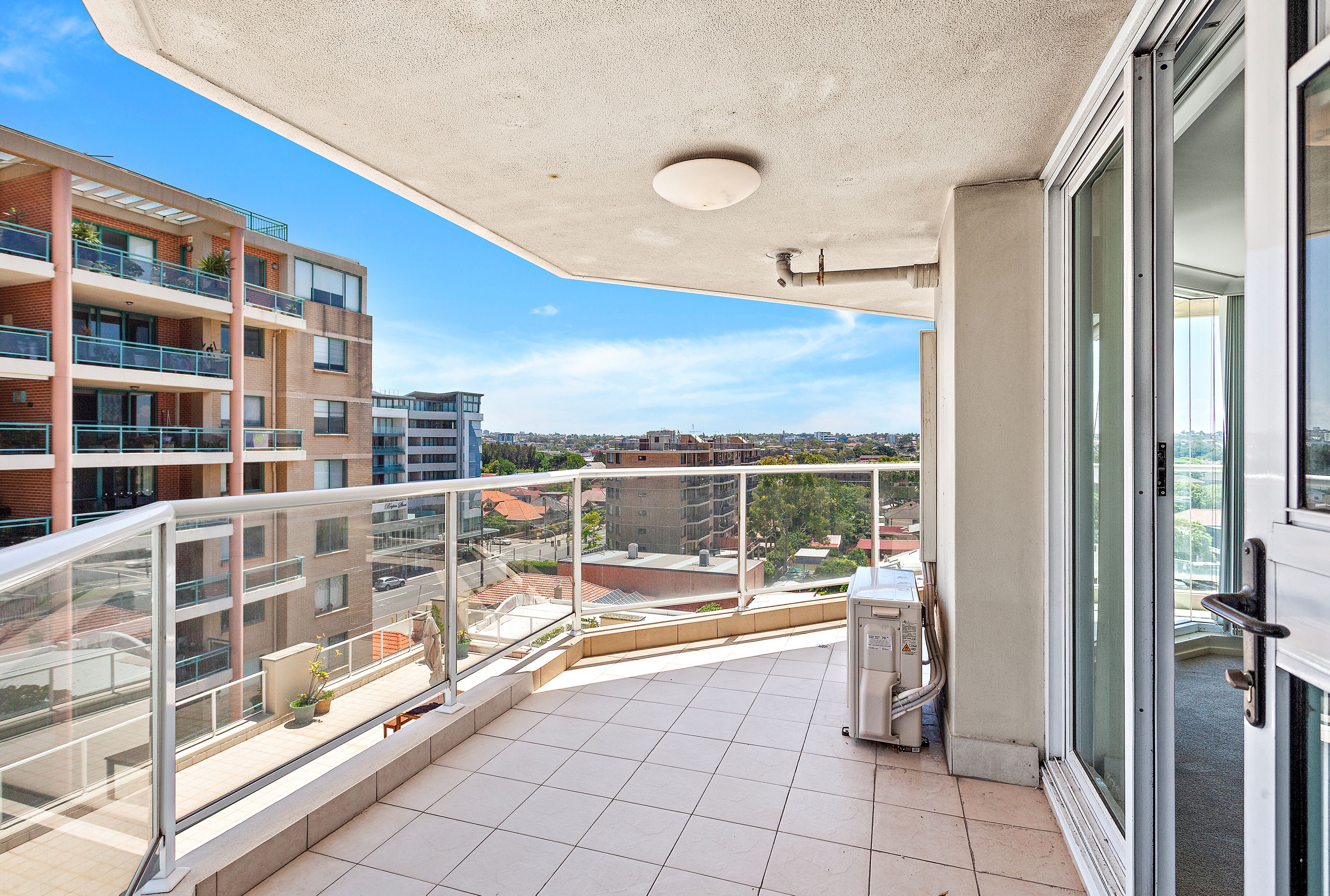 8J/36-42 Princess Street — photo 3 of 10