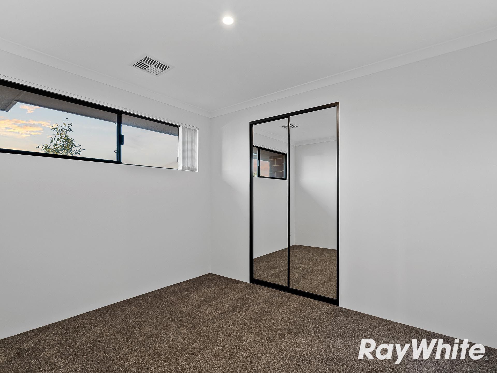 2 Fuji Way — photo 8 of 12