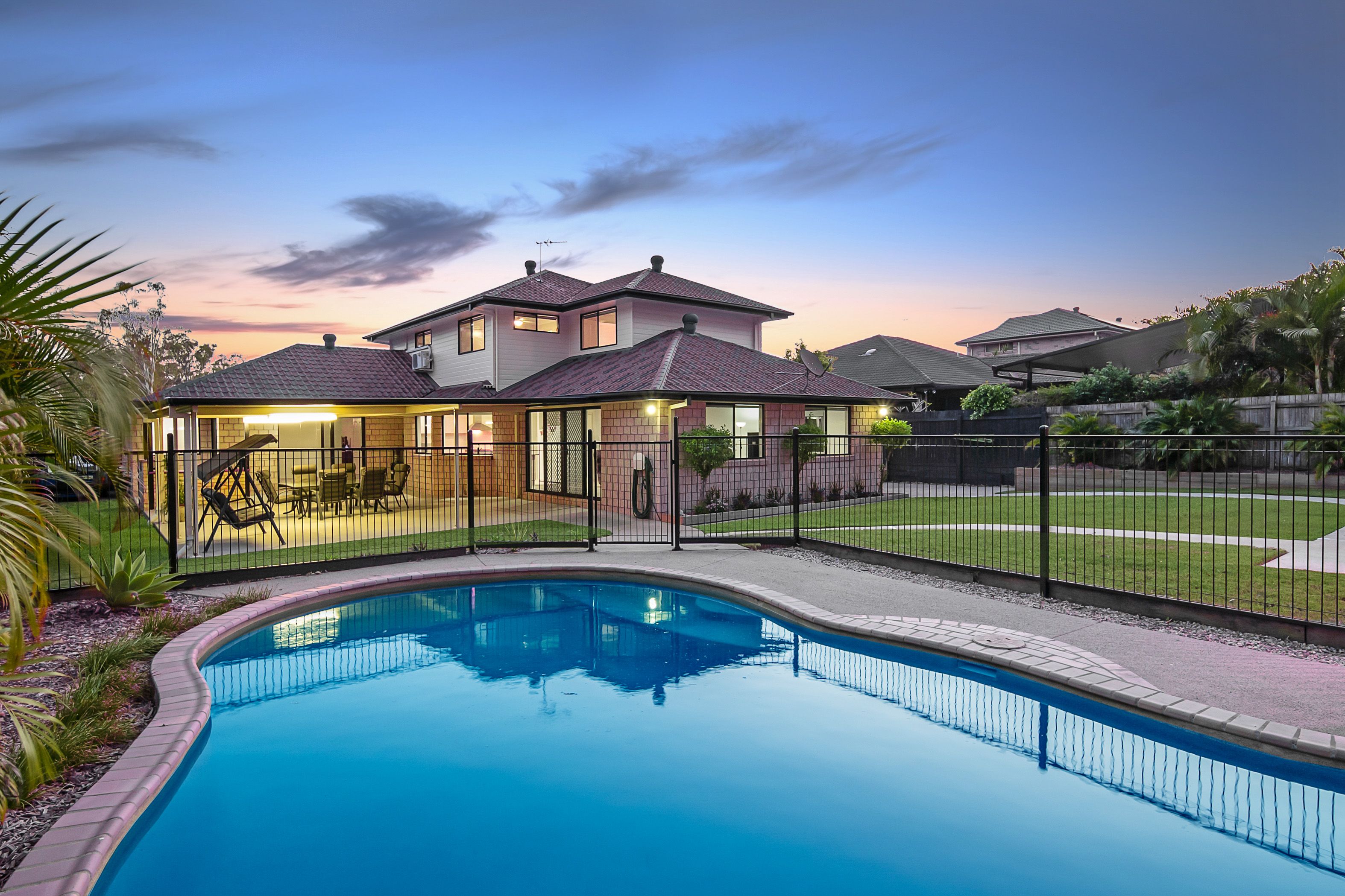 38 Eucalypt Place, Heritage Park, QLD 4118