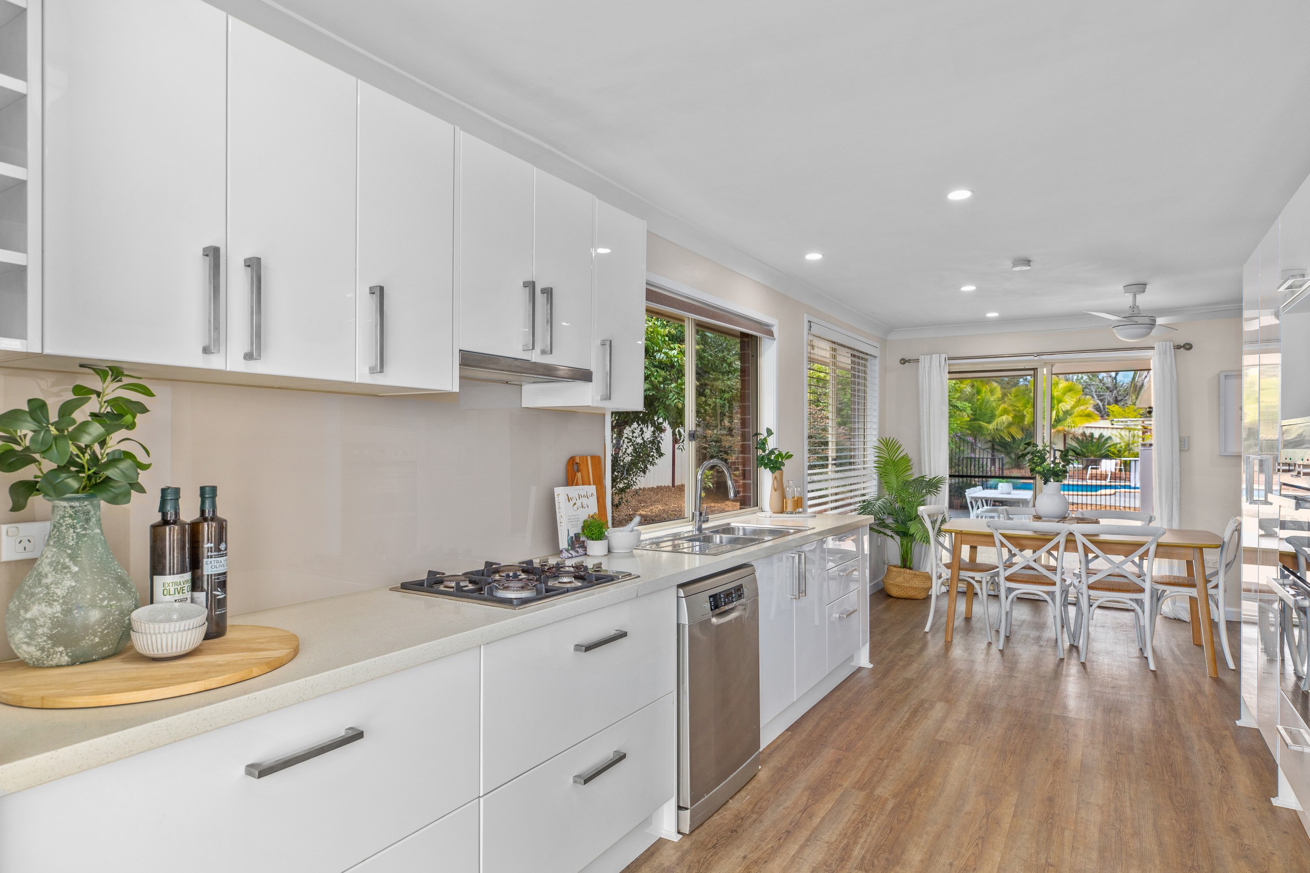 8 Ruth Place, Bateau Bay, NSW 2261