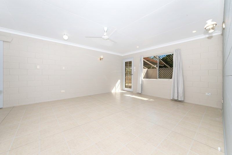 1/10 Louise Street, Cranbrook, QLD 4814