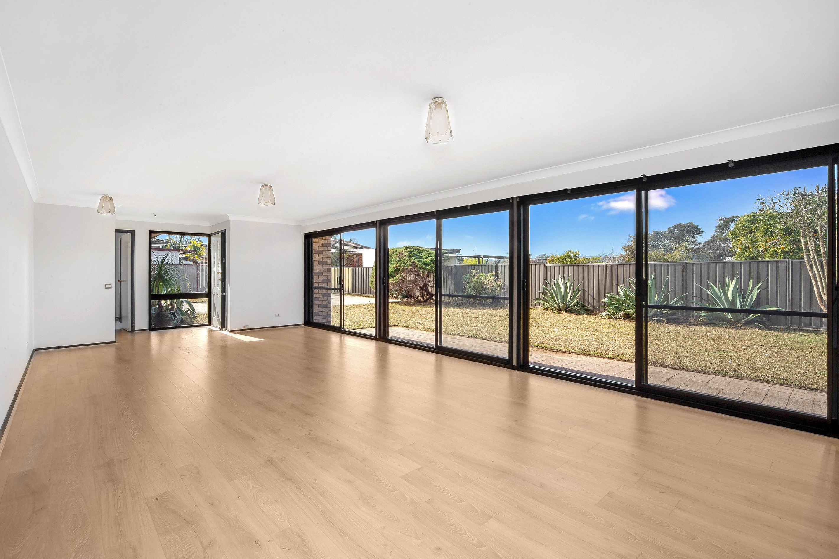 3A Endeavour Road, Georges Hall, NSW 2198