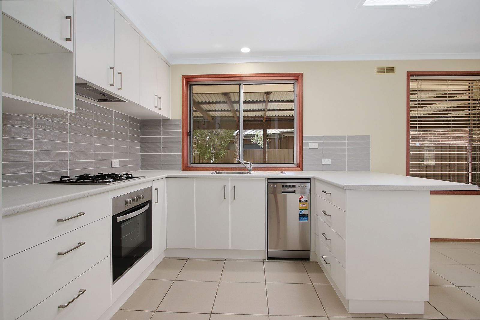 63 Hotham Circuit, Thurgoona, NSW 2640