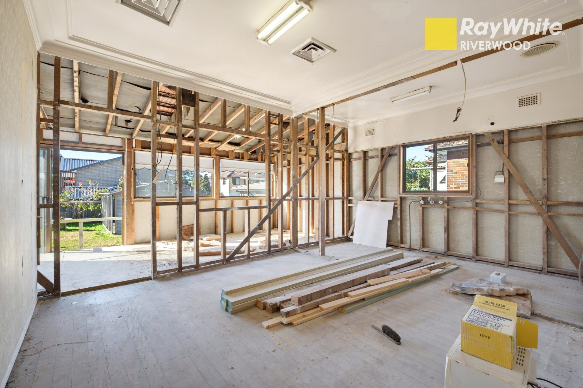 76 Hannans Road, Riverwood, NSW 2210