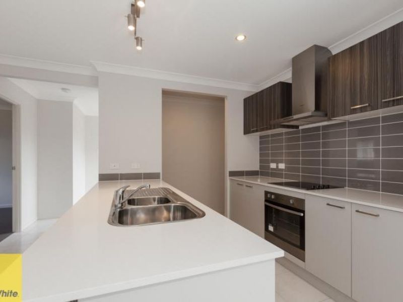 52 Killara Boulevard, Logan Reserve, QLD 4133