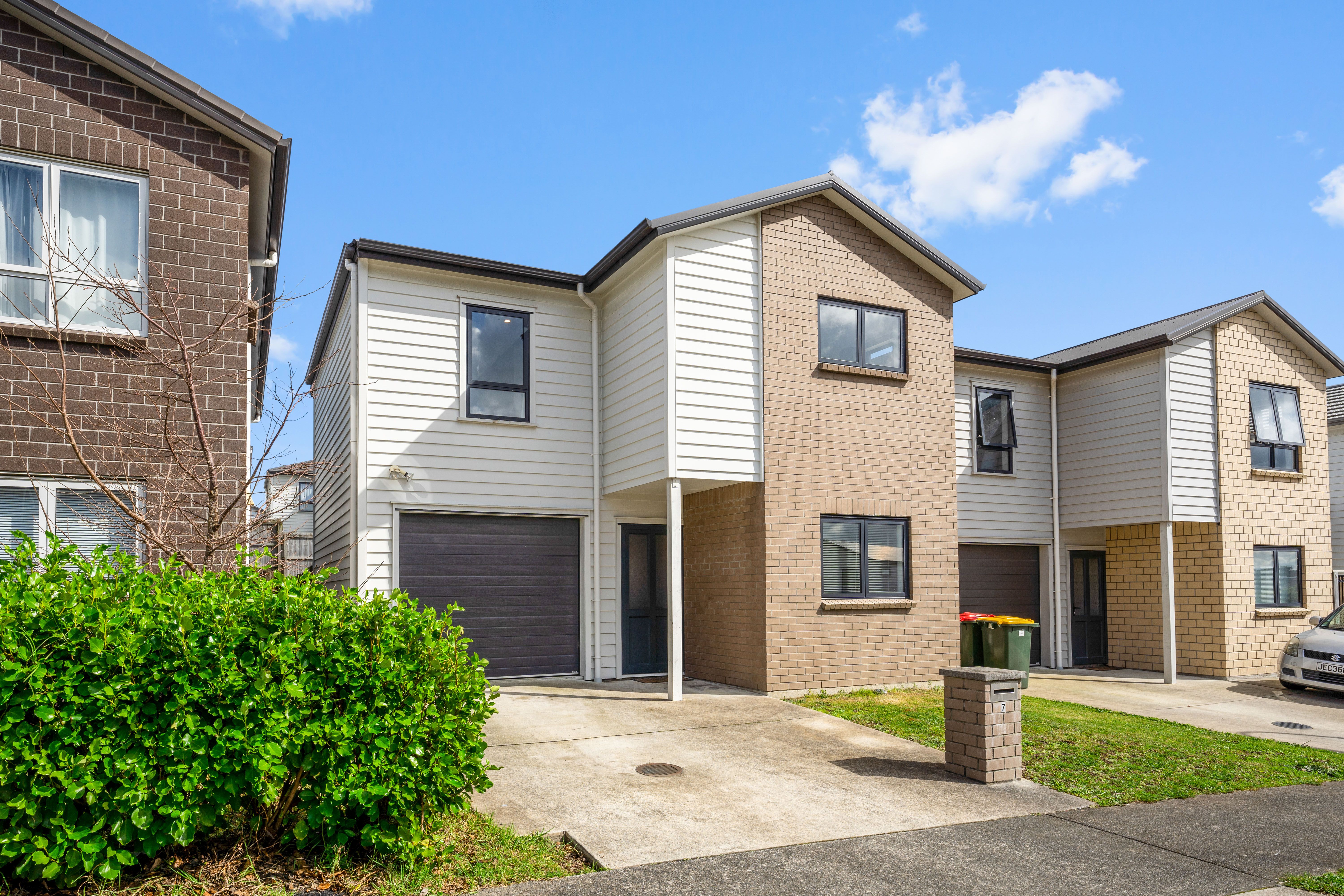 7 Awhenga Place, Weymouth, Manukau City