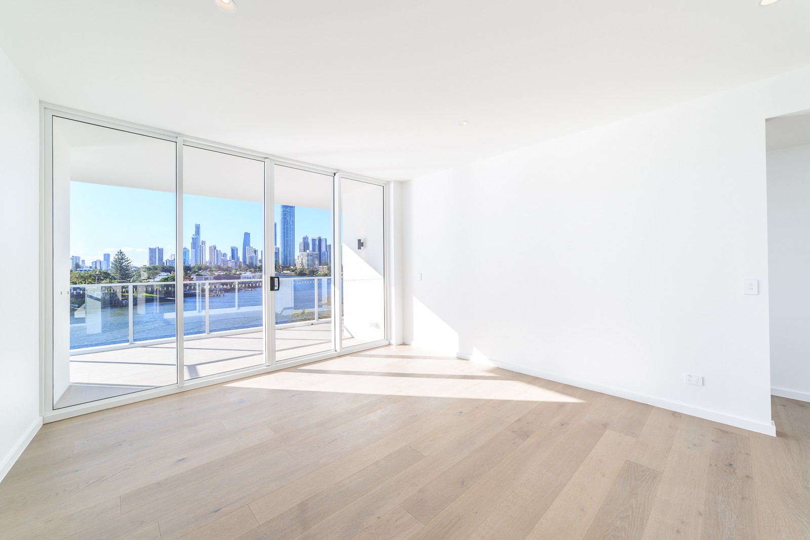 404/19 Cannes Avenue, Surfers Paradise, QLD 4217