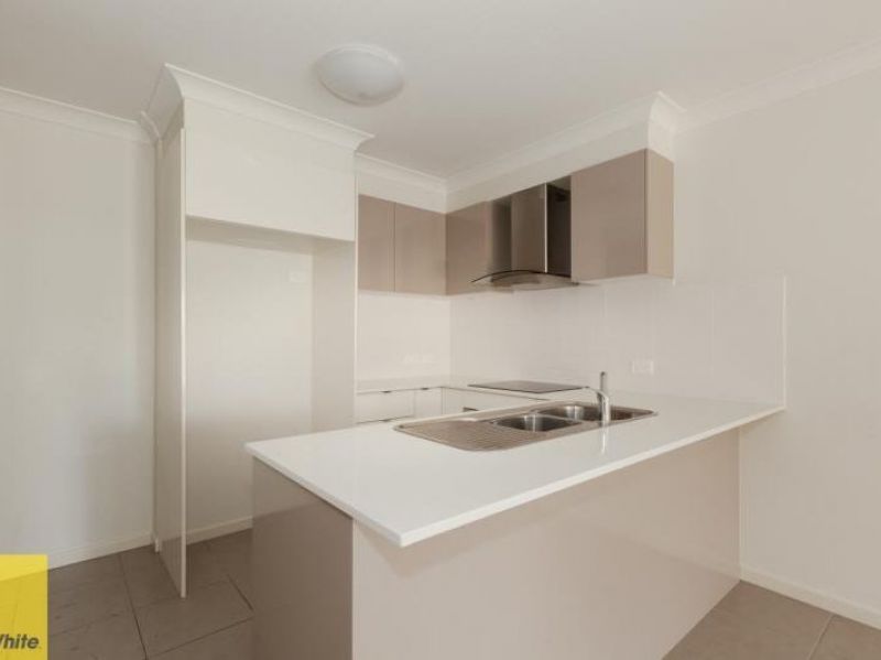2/17 Spruce Street, Loganlea, QLD 4131