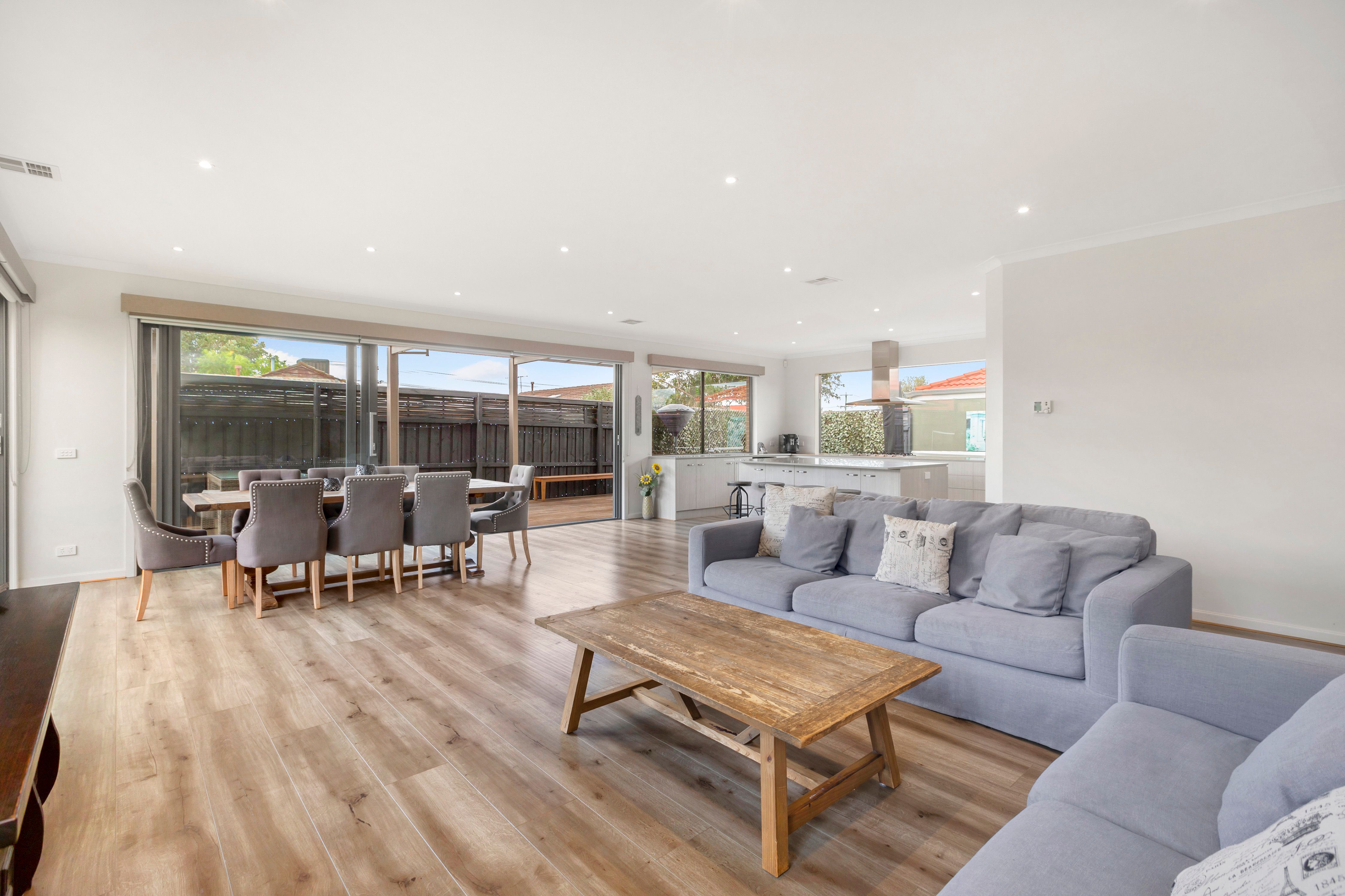 65 Leonard Close, Clarinda, VIC 3169