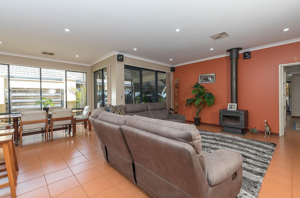 28 Rivergums Boulevard, Baldivis, WA 6171