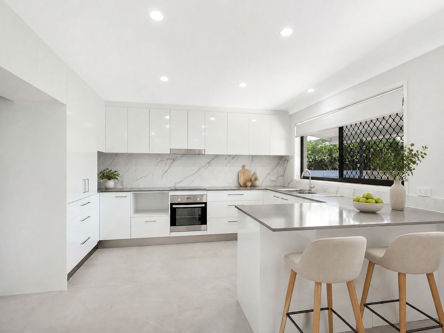 33 Karbunya Street, Mermaid Waters, QLD 4218