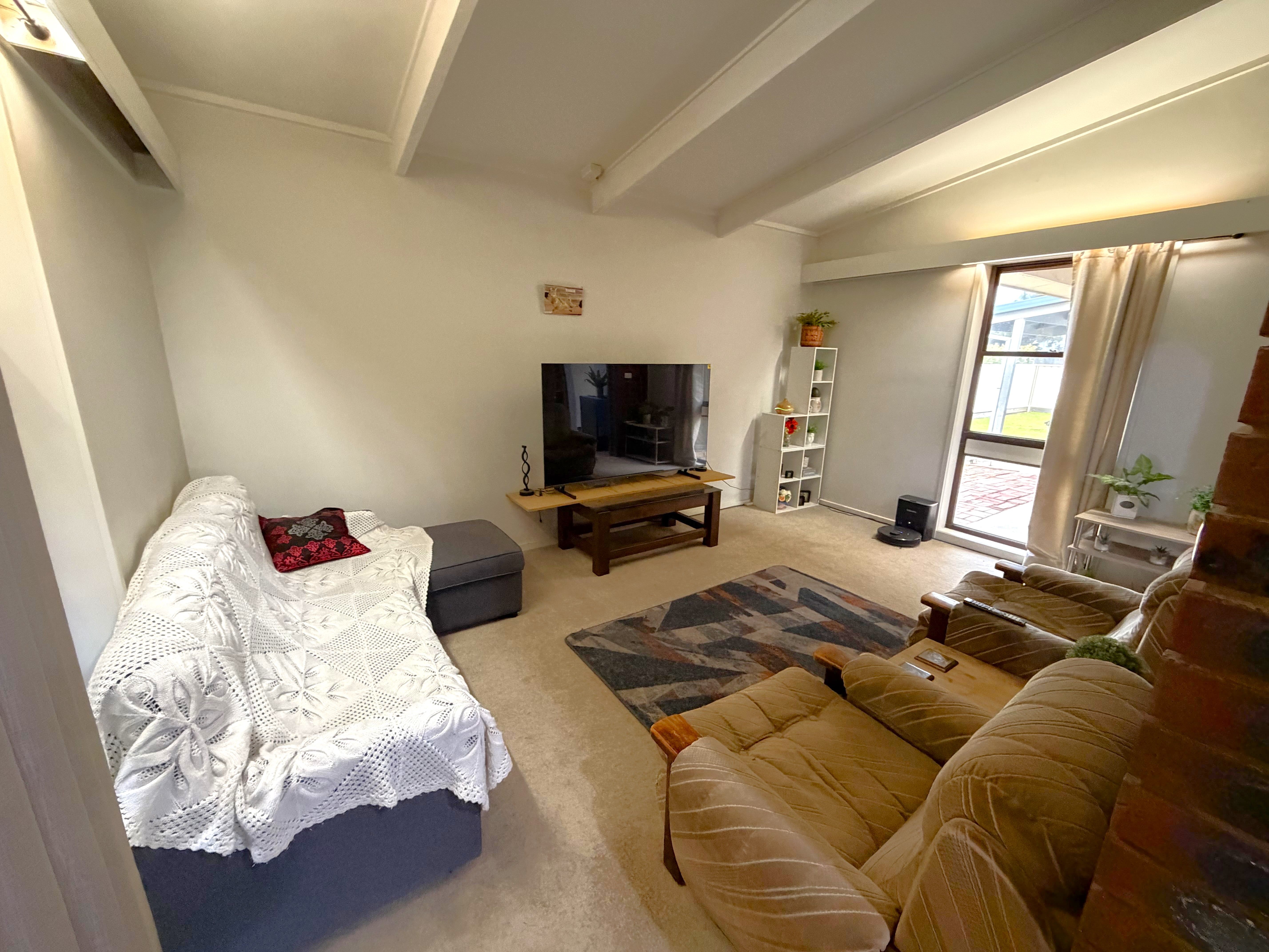 81 Macauley Street — photo 3 of 13