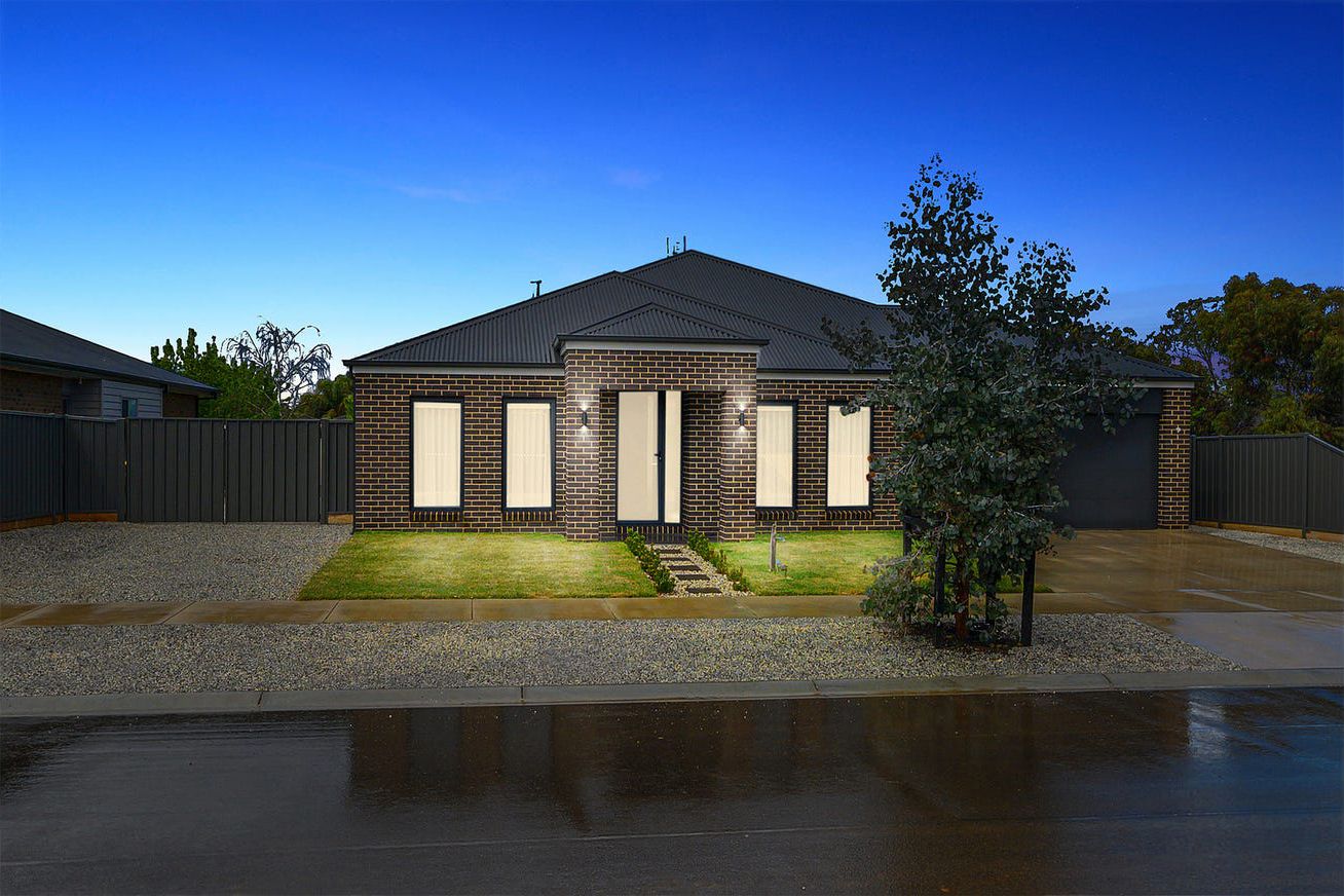 17 Lemnos Court, Strathfieldsaye, VIC 3551