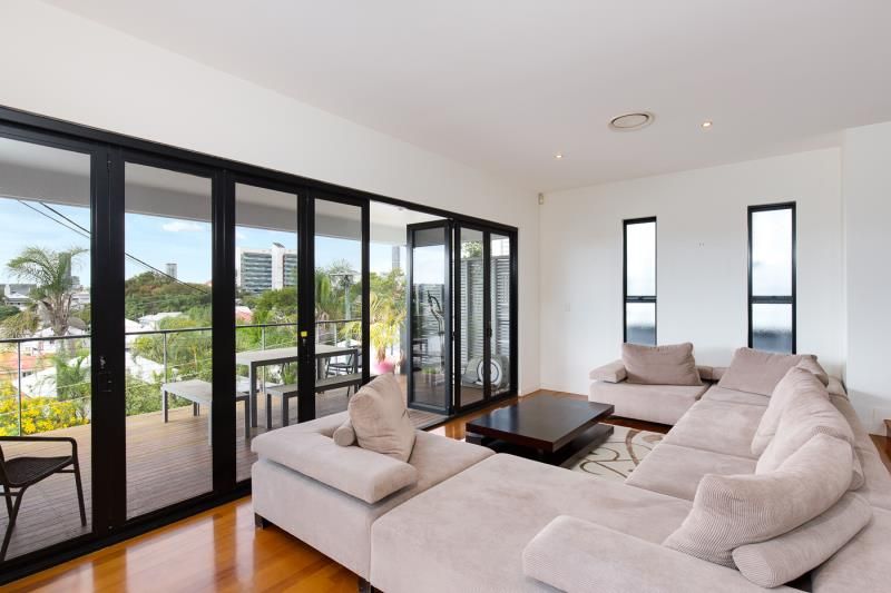 22 Confederate Street, Red Hill, QLD 4059