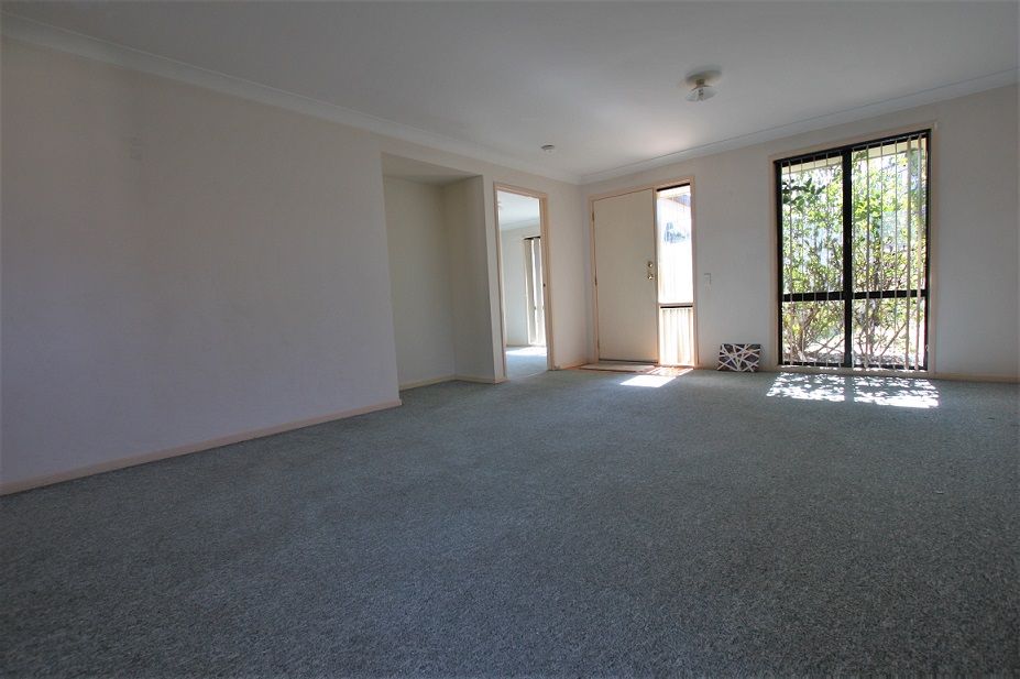 13 Mossbery Street, Blair Athol, NSW 2560