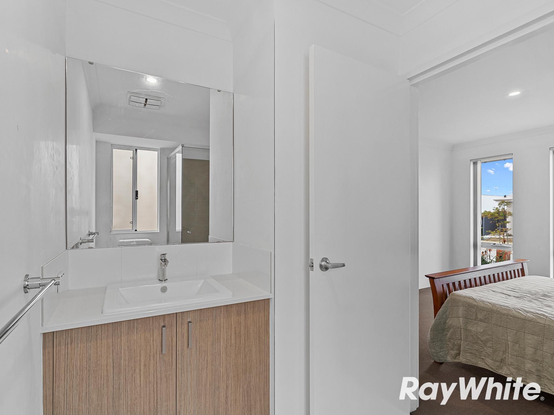 10 Pennina Grove — photo 8 of 17
