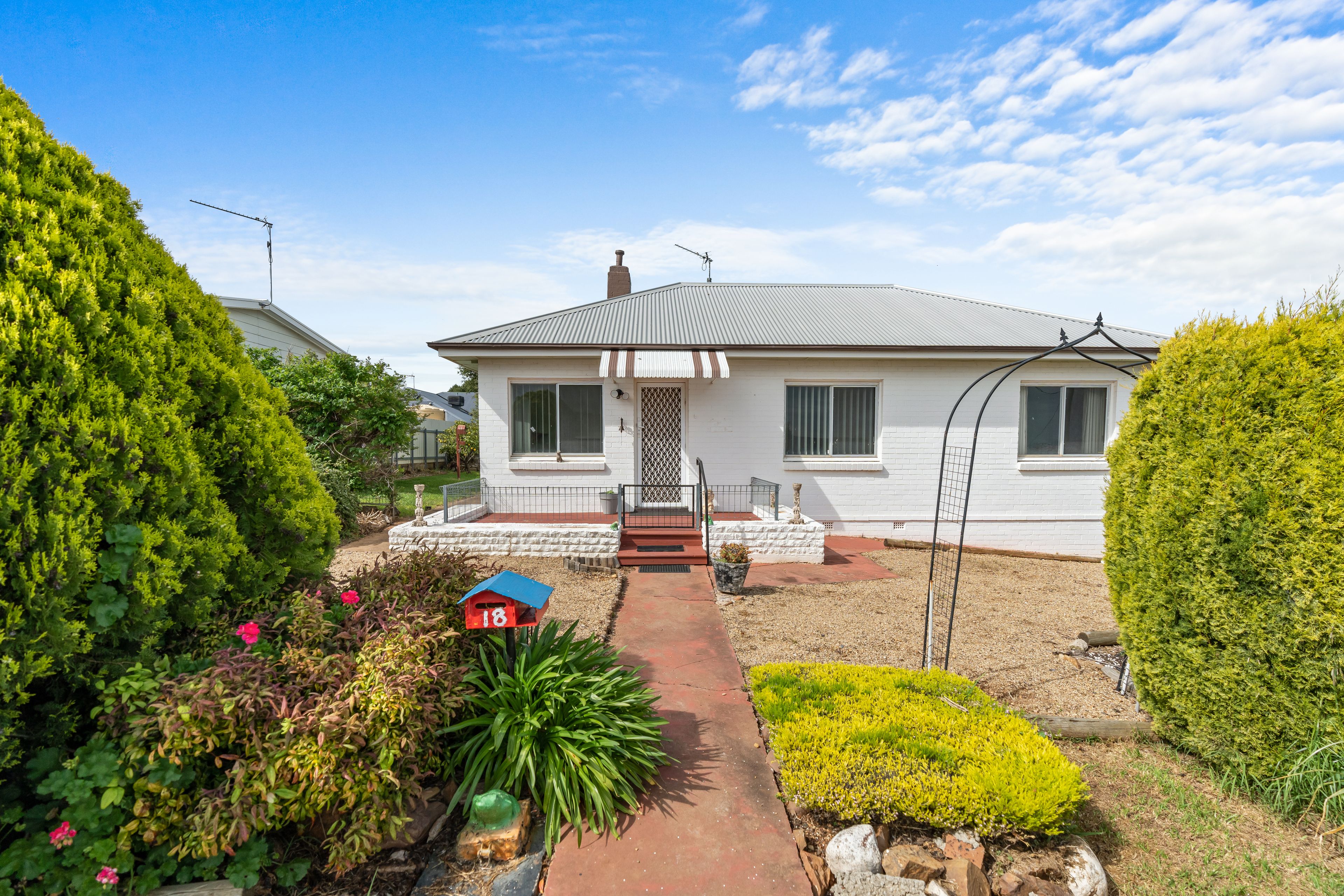 18 Hart Street, Junee, NSW 2663 Sold House Ray White Wagga Wagga
