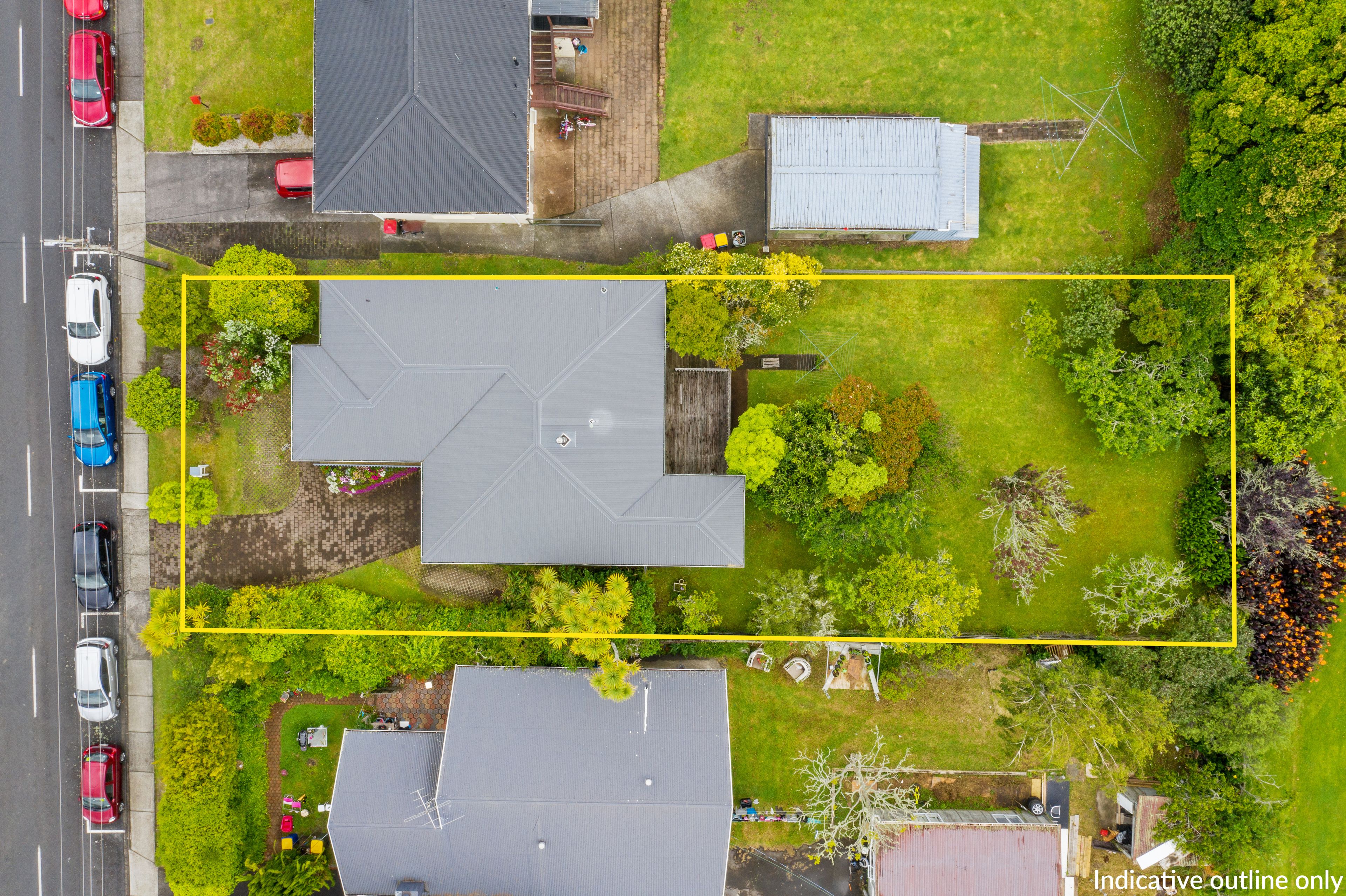 16 Woodford Avenue, Henderson, Waitakere City