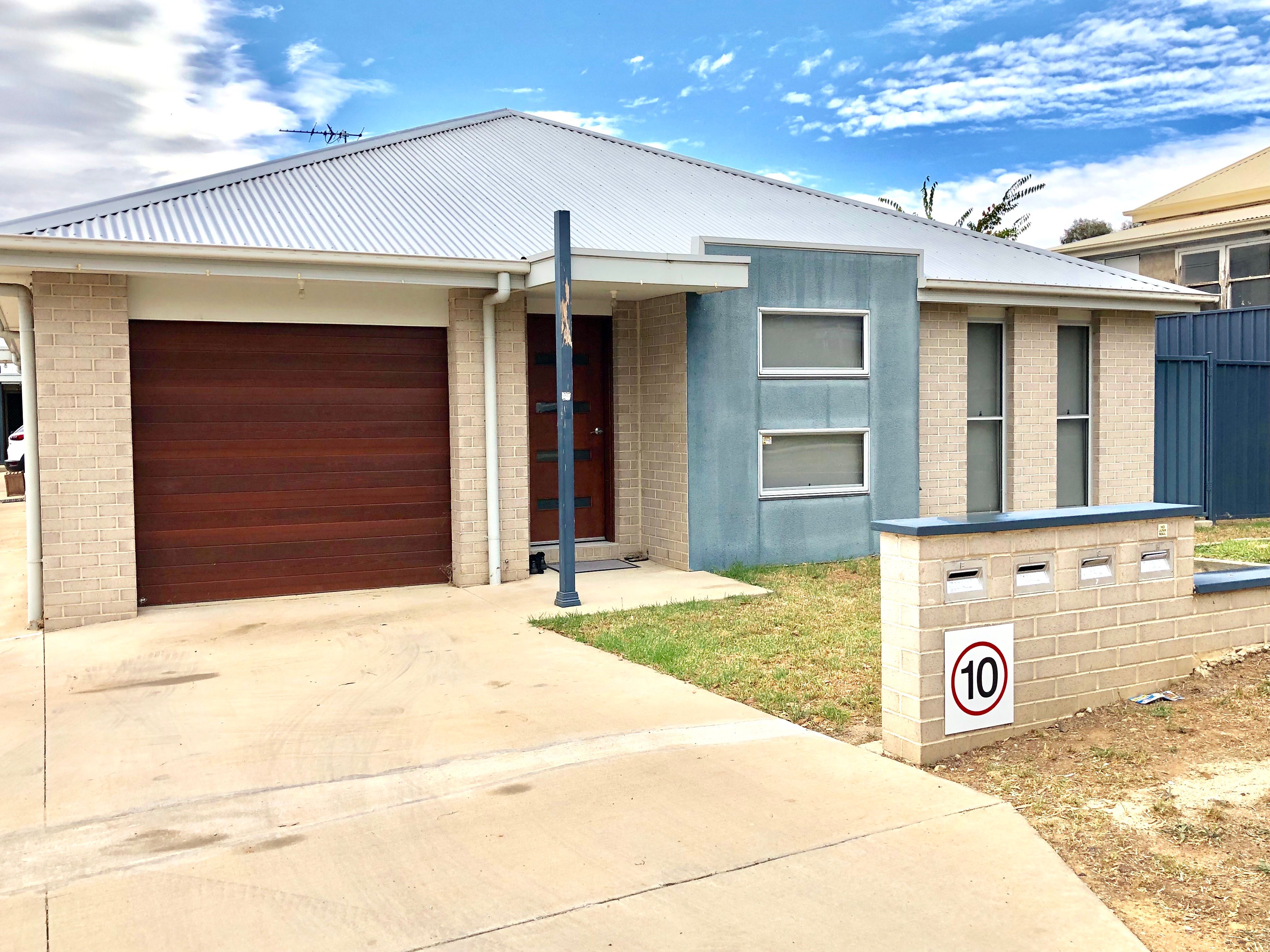 4E Yass Street, Young, NSW 2594