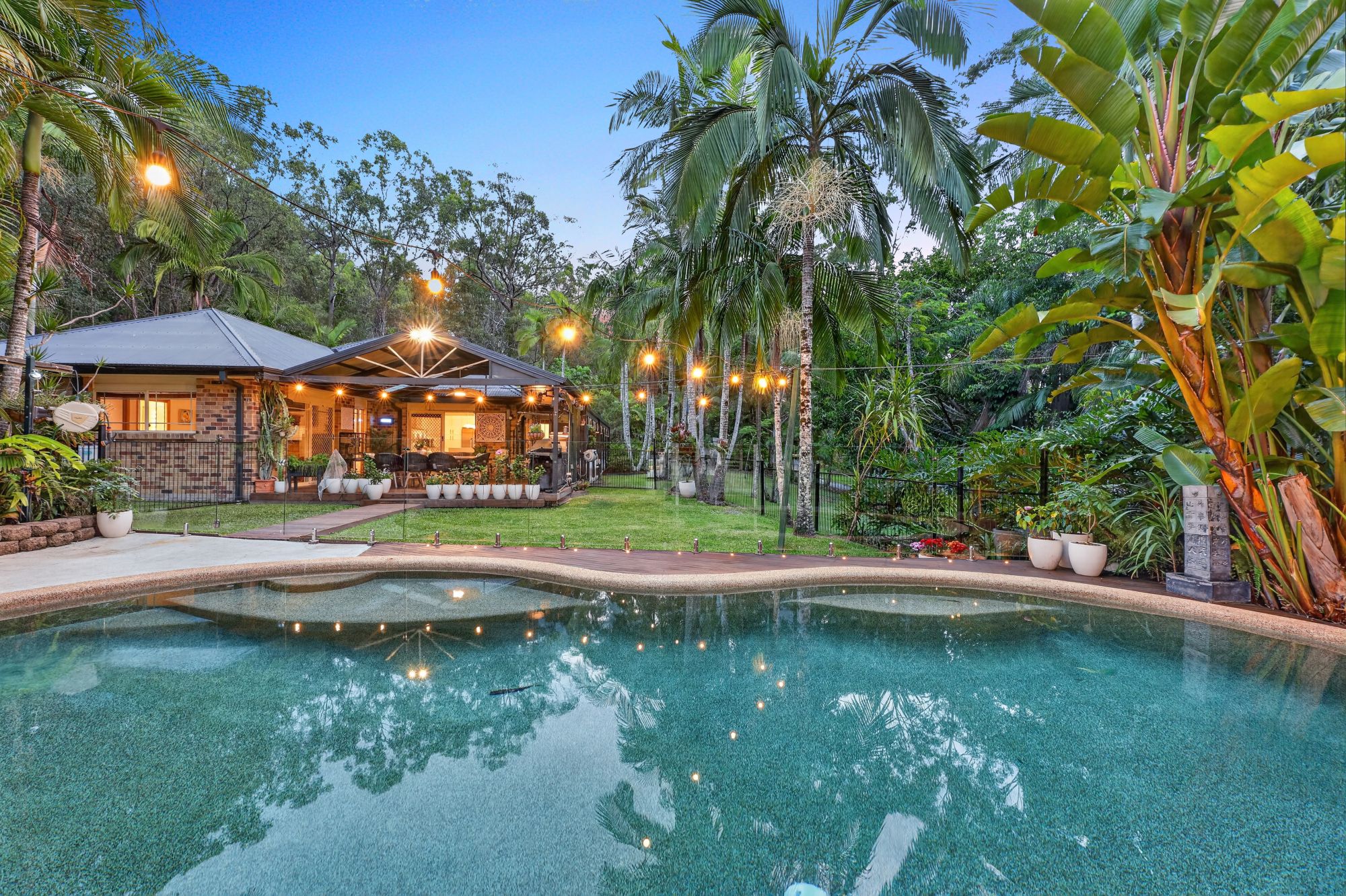 2-10 Tulipwood Drive, Bonogin, QLD 4213
