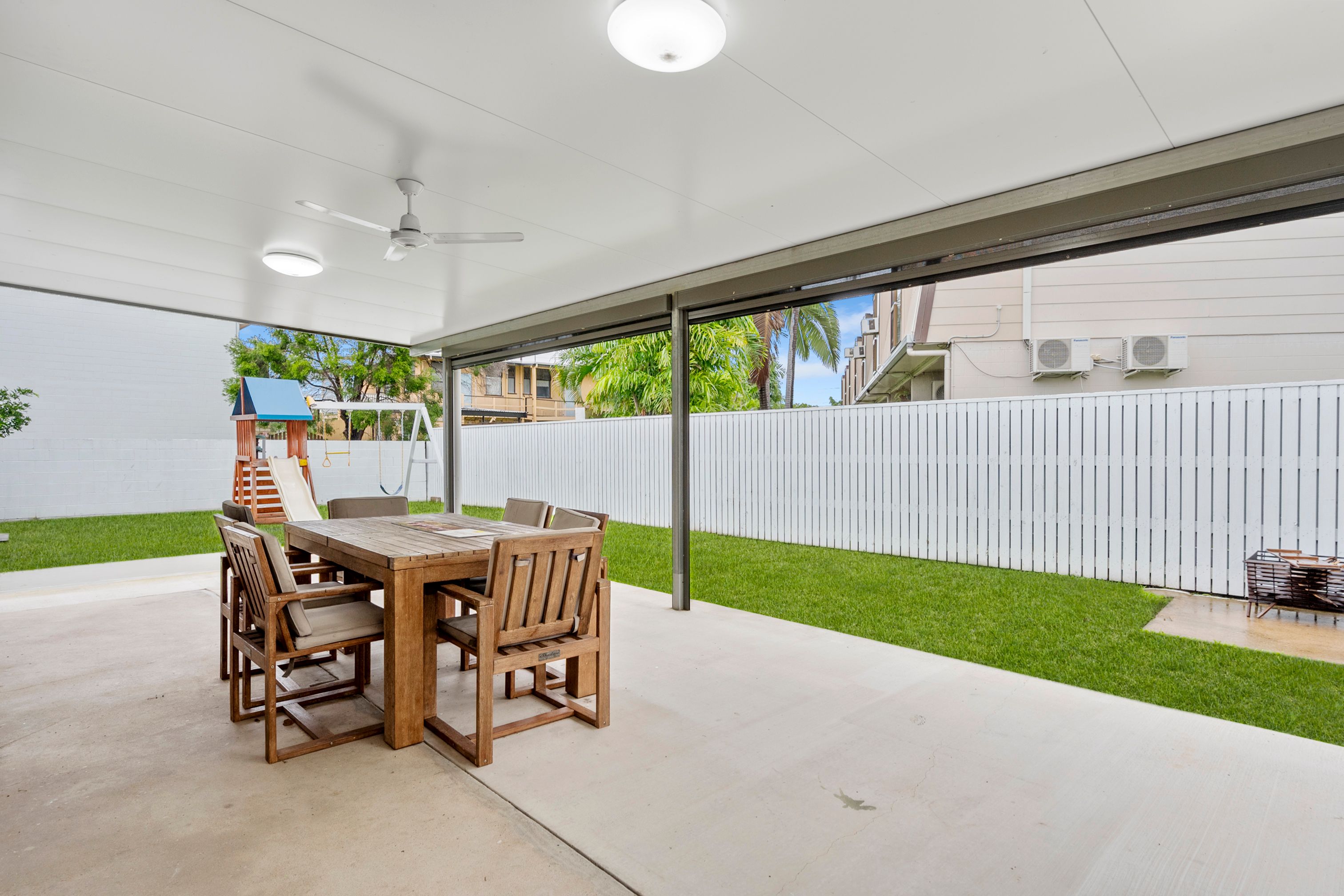 1/4 Watson Street, Rosslea, QLD 4812