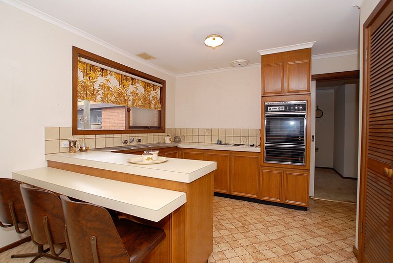 34 Charles Avenue, Hallam, VIC 3803