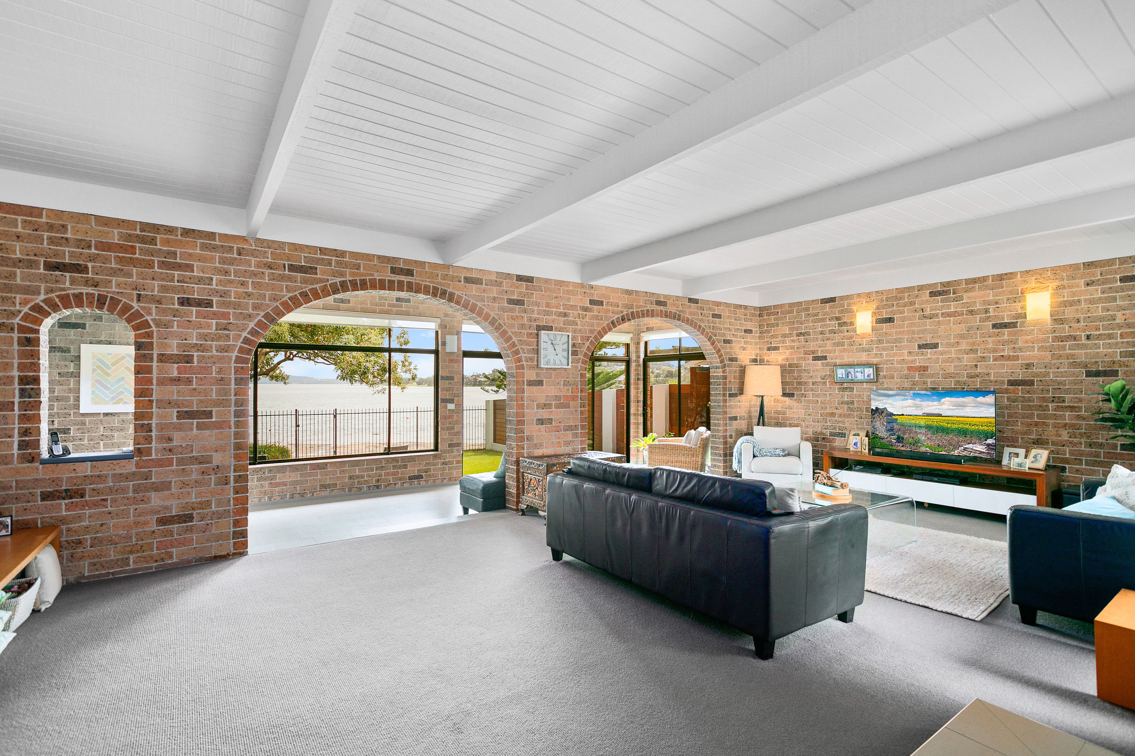 59 The Esplanade, Oak Flats, NSW 2529
