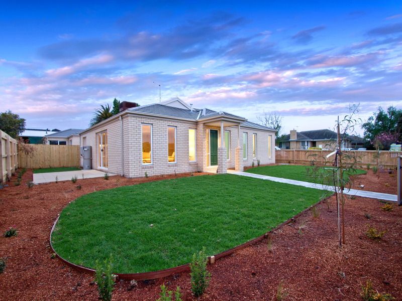 12 Braemar Street, Seaford, VIC 3198