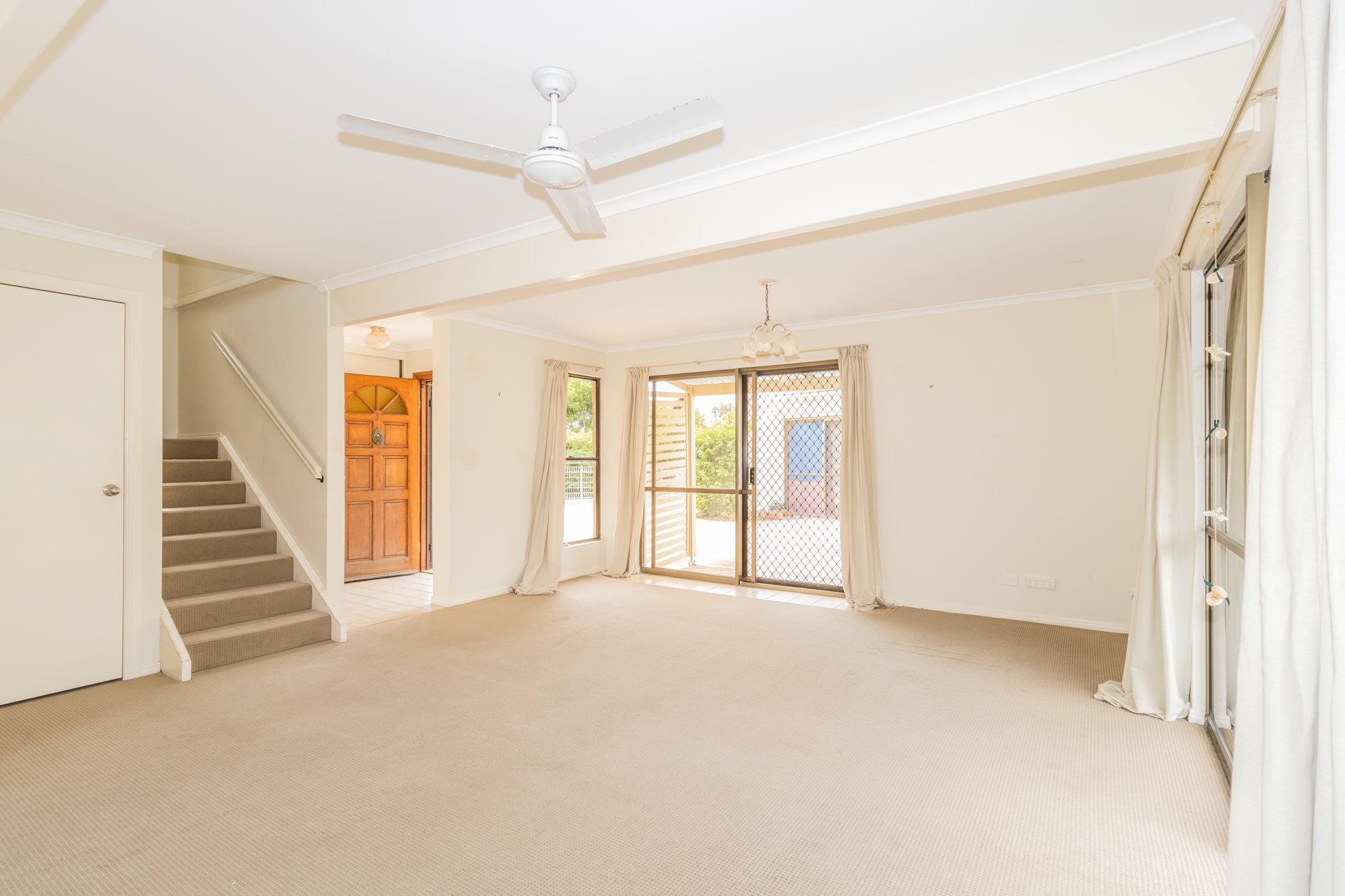 1/208 Cypress Street, Torquay, QLD 4655