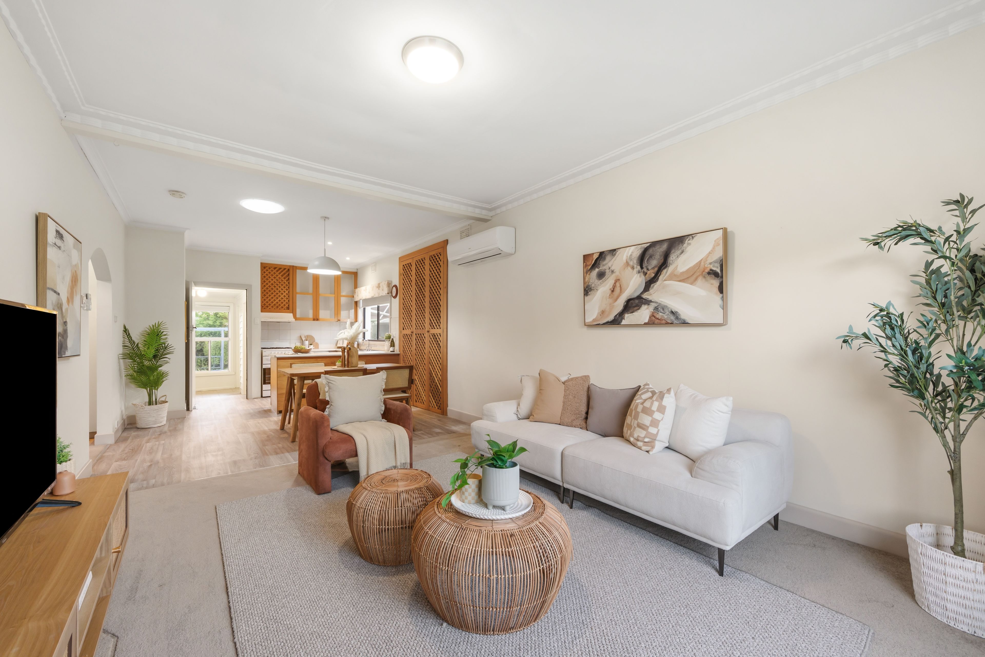 705 La Trobe Street — photo 4 of 27