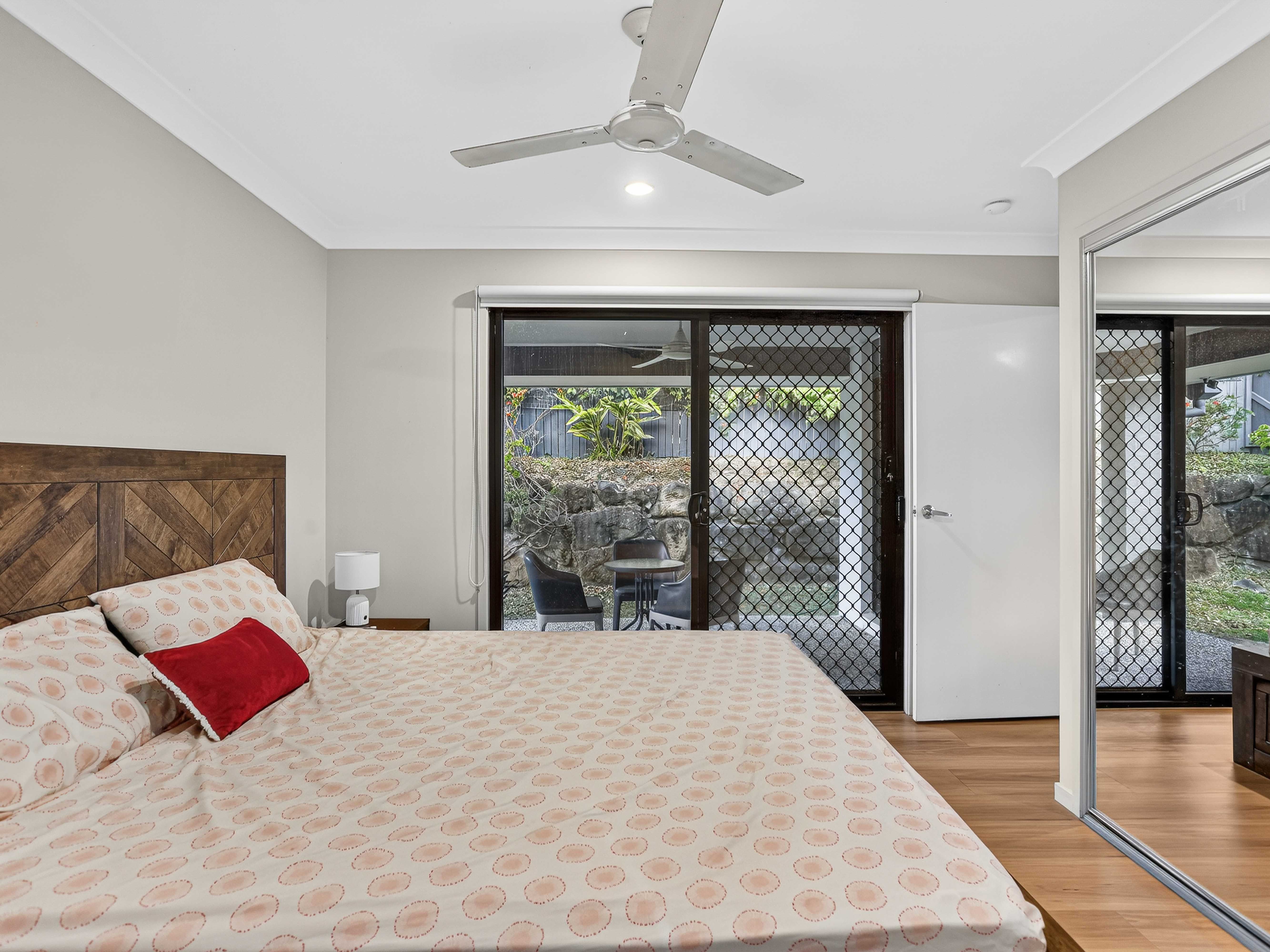 68 Wunburra Circle — photo 6 of 17
