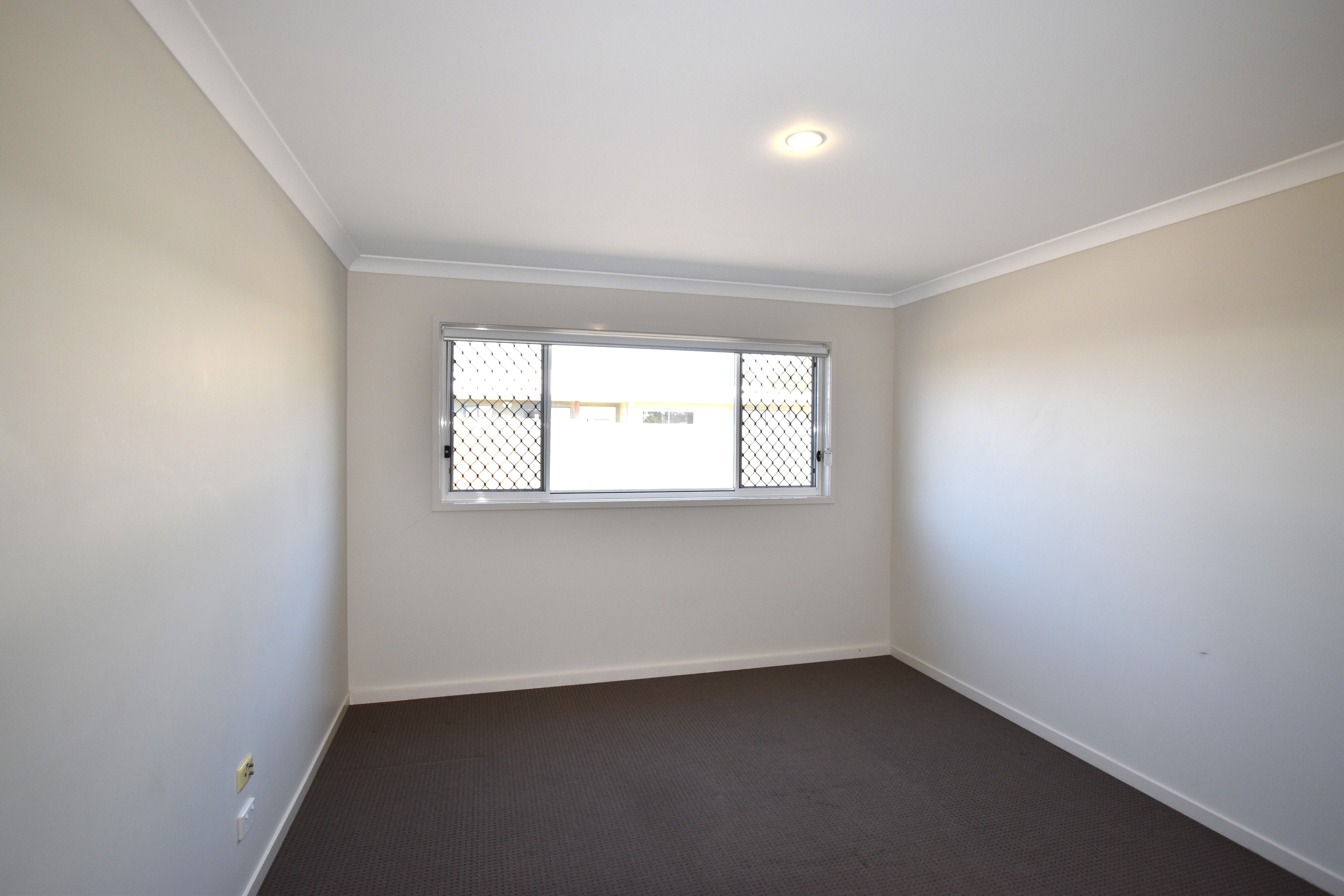 18 Powell Close, New Auckland, QLD 4680