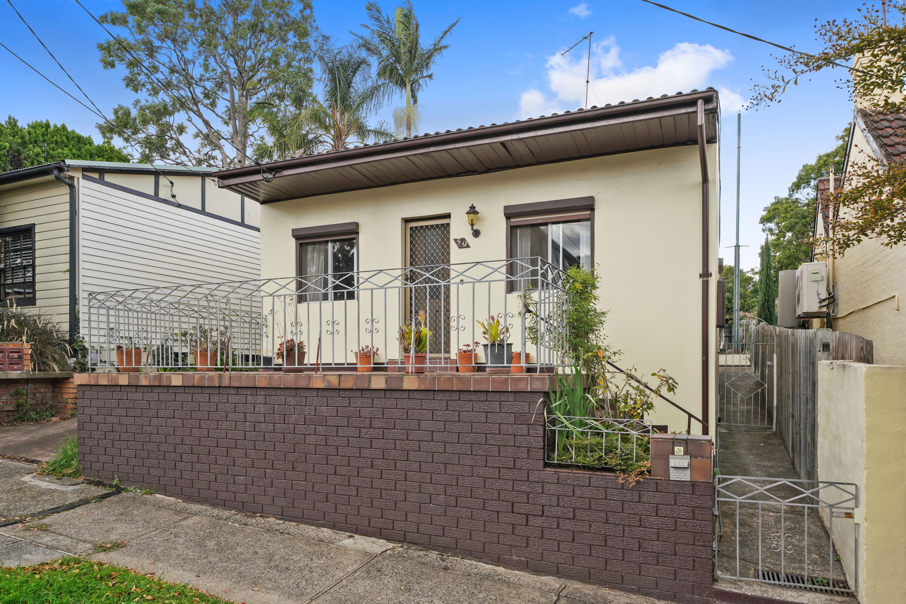 59 Burfitt Street