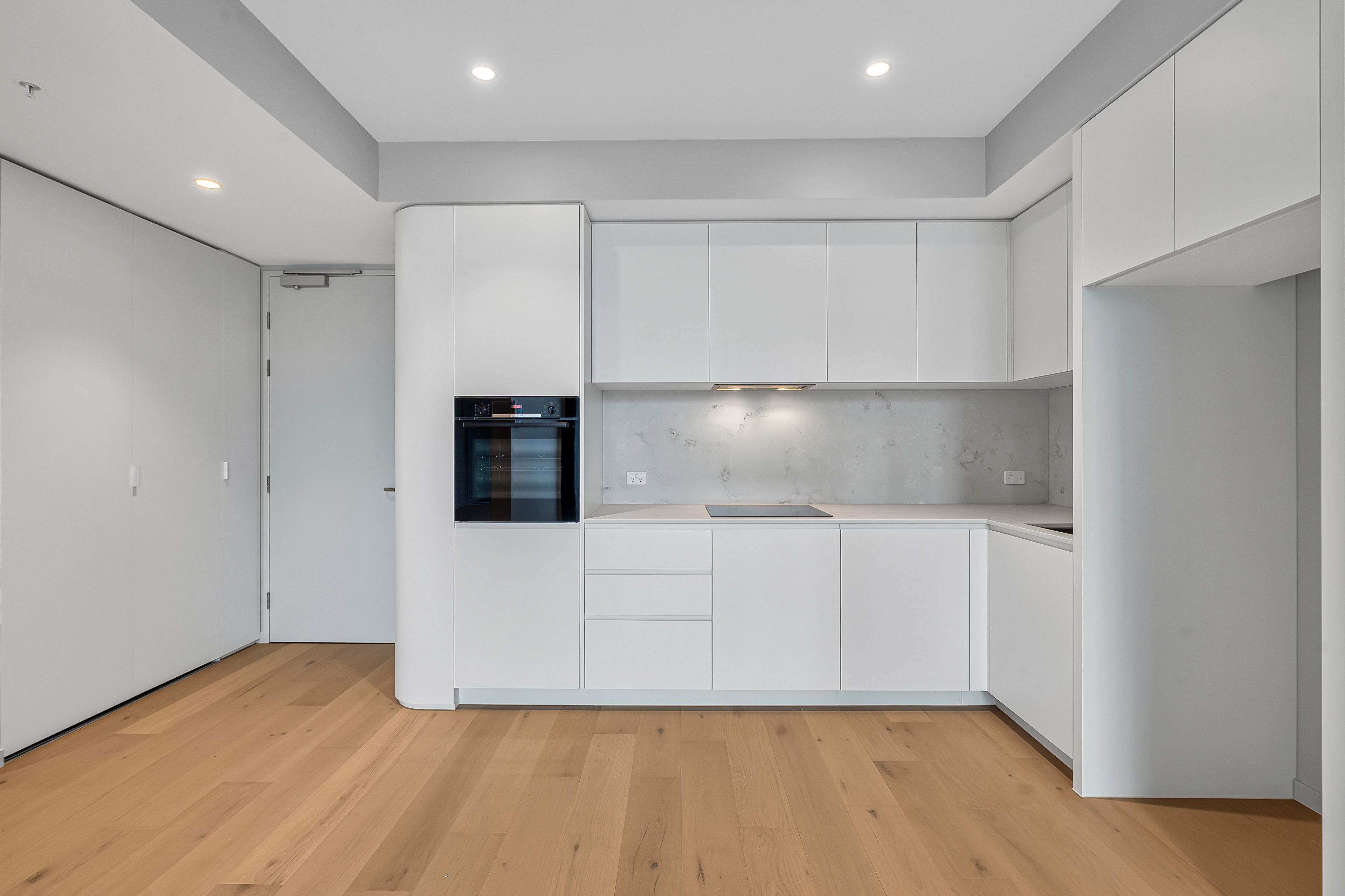 1208/272 Normanby Road, South Melbourne, VIC 3205