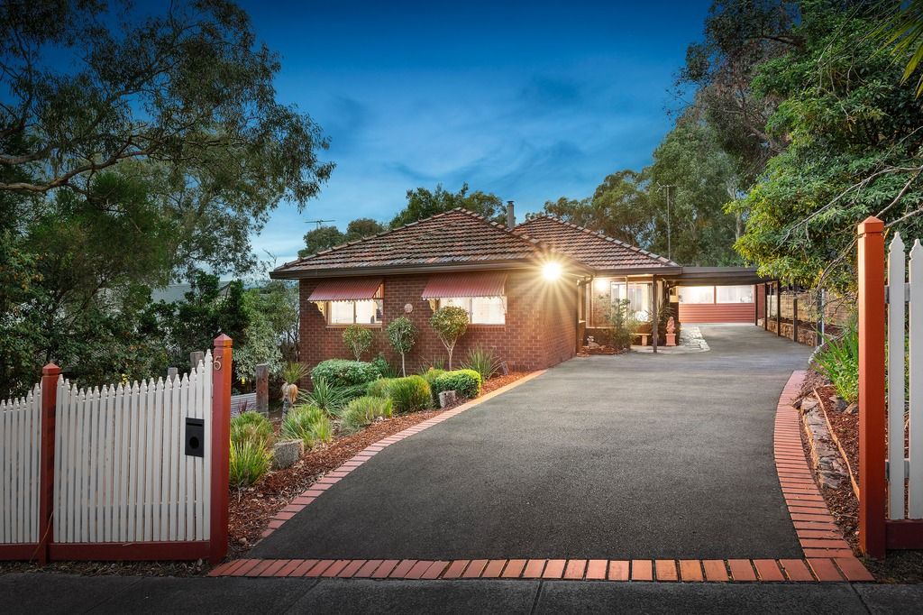 5 Guymer Court, Montmorency, VIC 3094