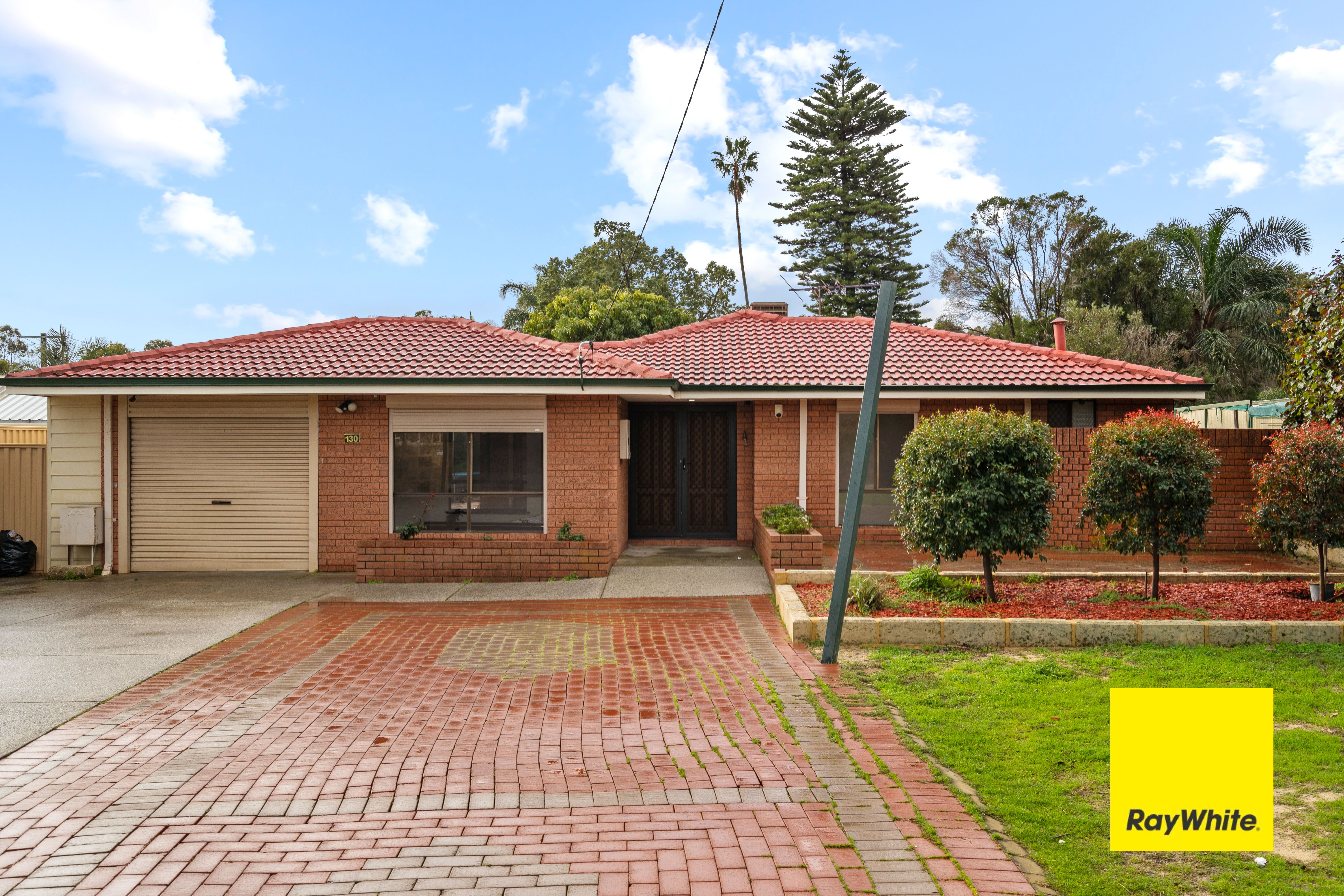 130 Hale Road, Forrestfield, WA 6058