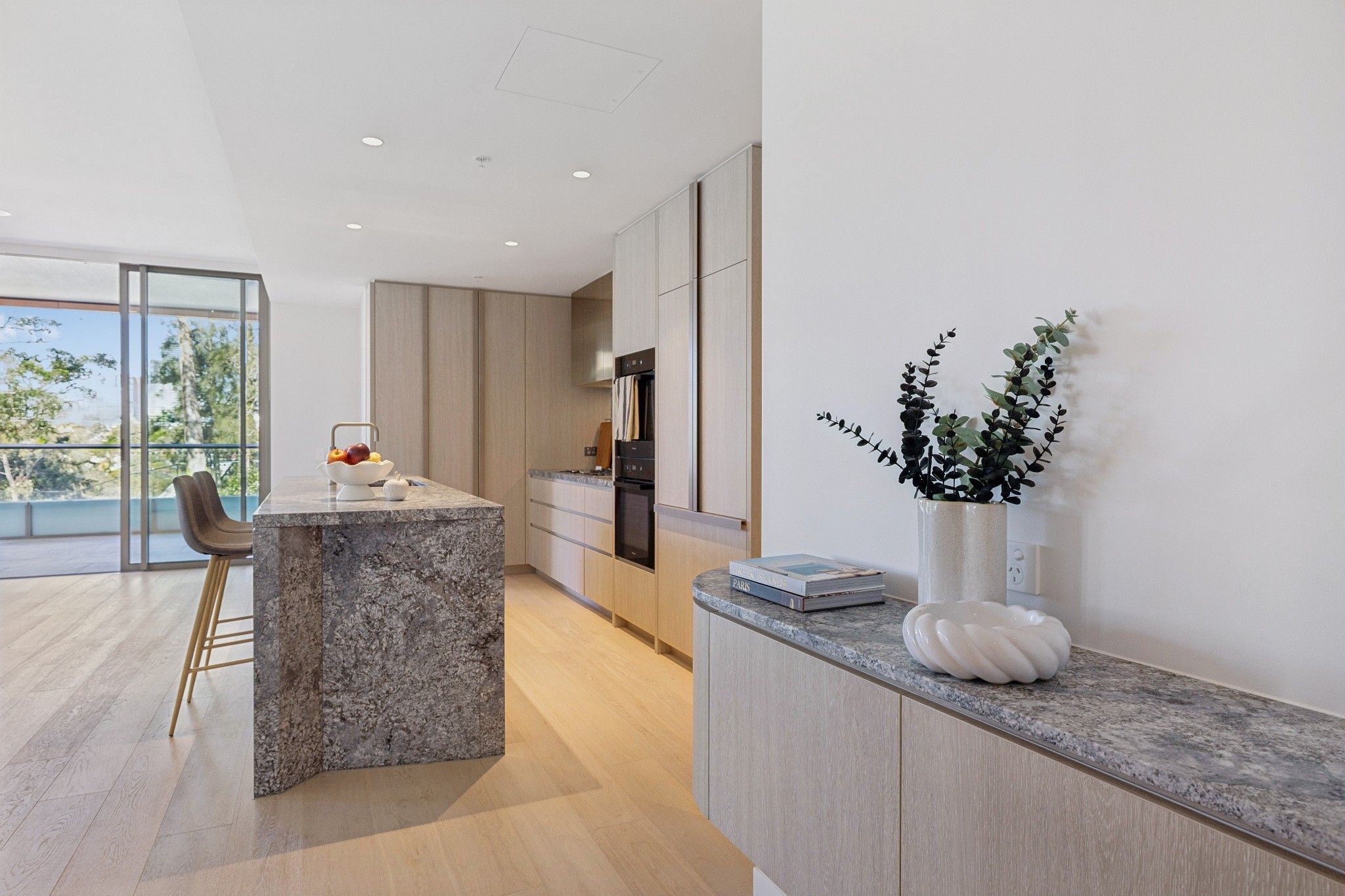 202/5 Scott Street — photo 10 of 17