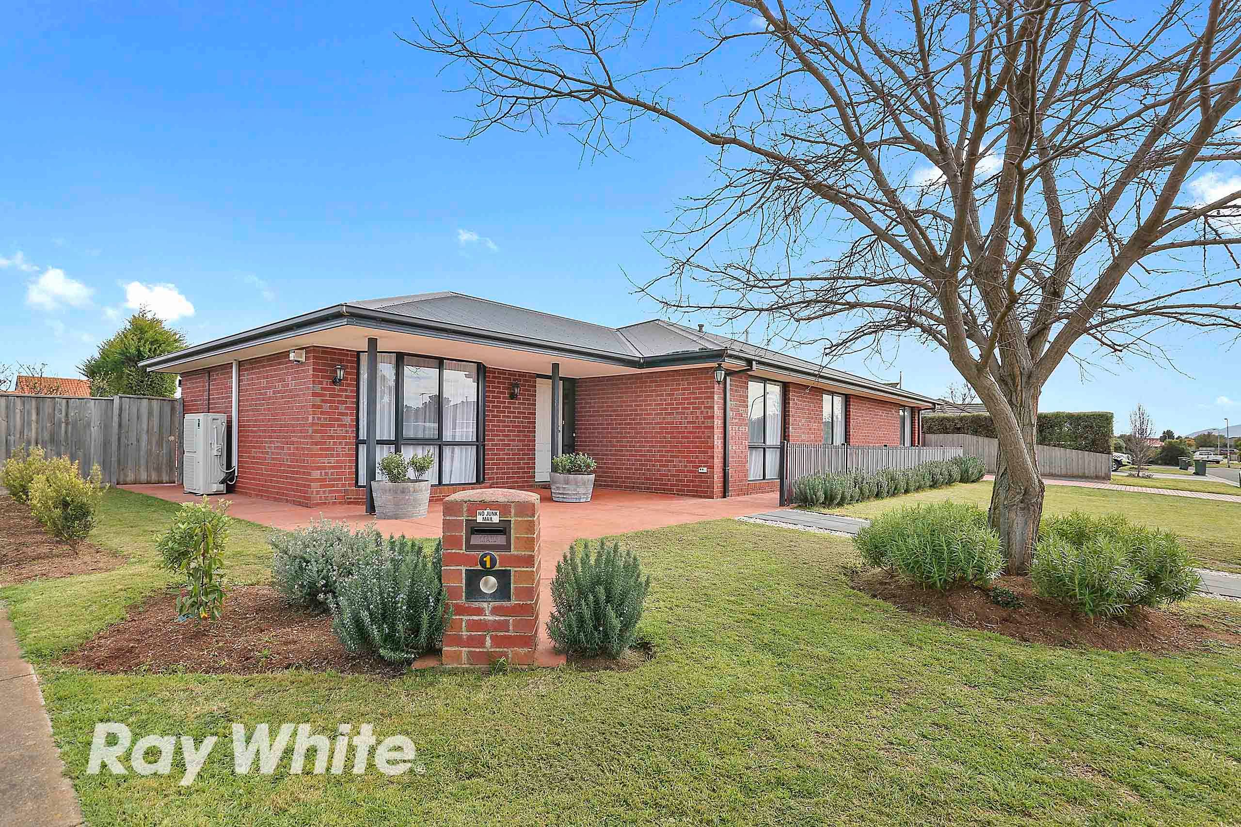 1-2 Starling Close, Lara, VIC 3212