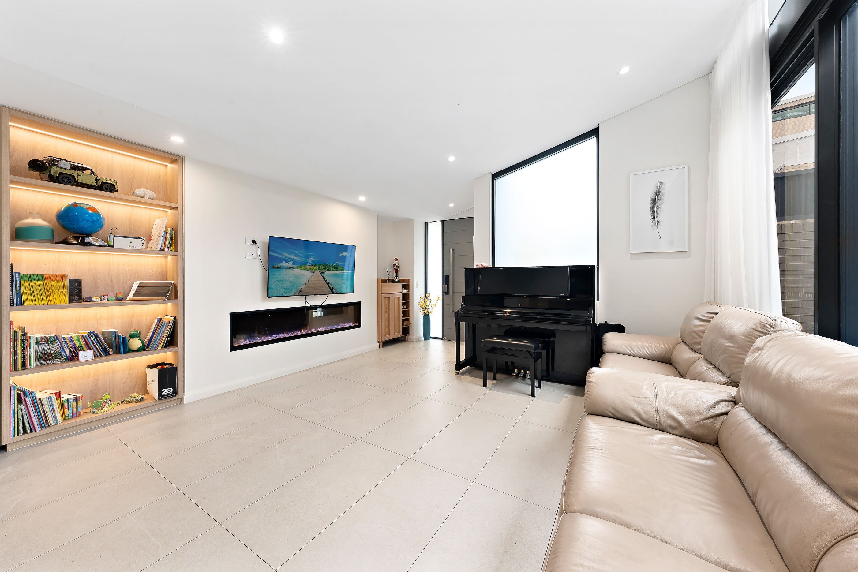 11/8 Milner Road — photo 4 of 12