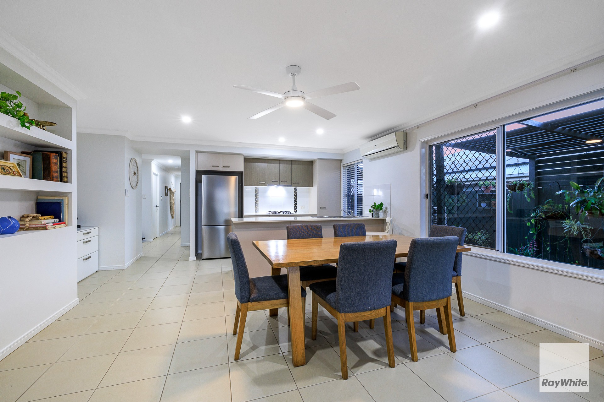 28 Maree Place, Redland Bay, QLD 4165