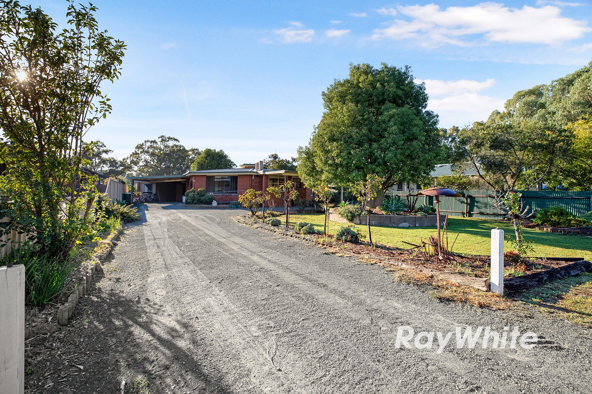 111 High Street, Rochester, VIC 3561