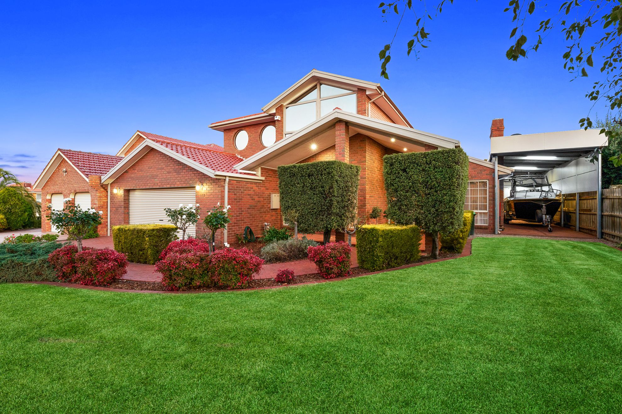 117 Chichester Drive, Taylors Lakes, VIC 3038