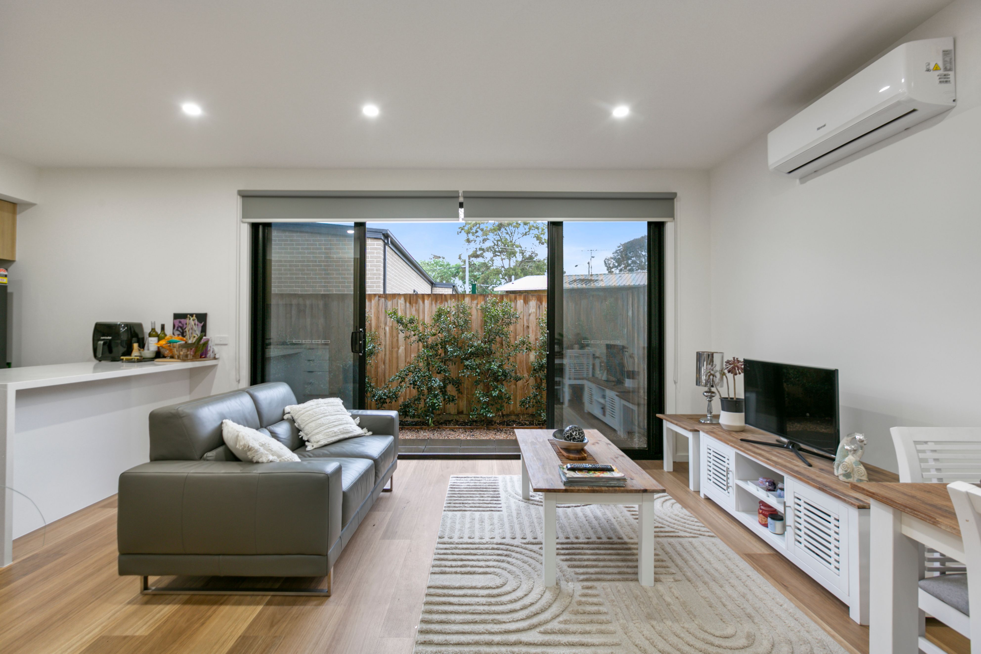 3/211 Oriel Road — photo from Ray White Reservoir