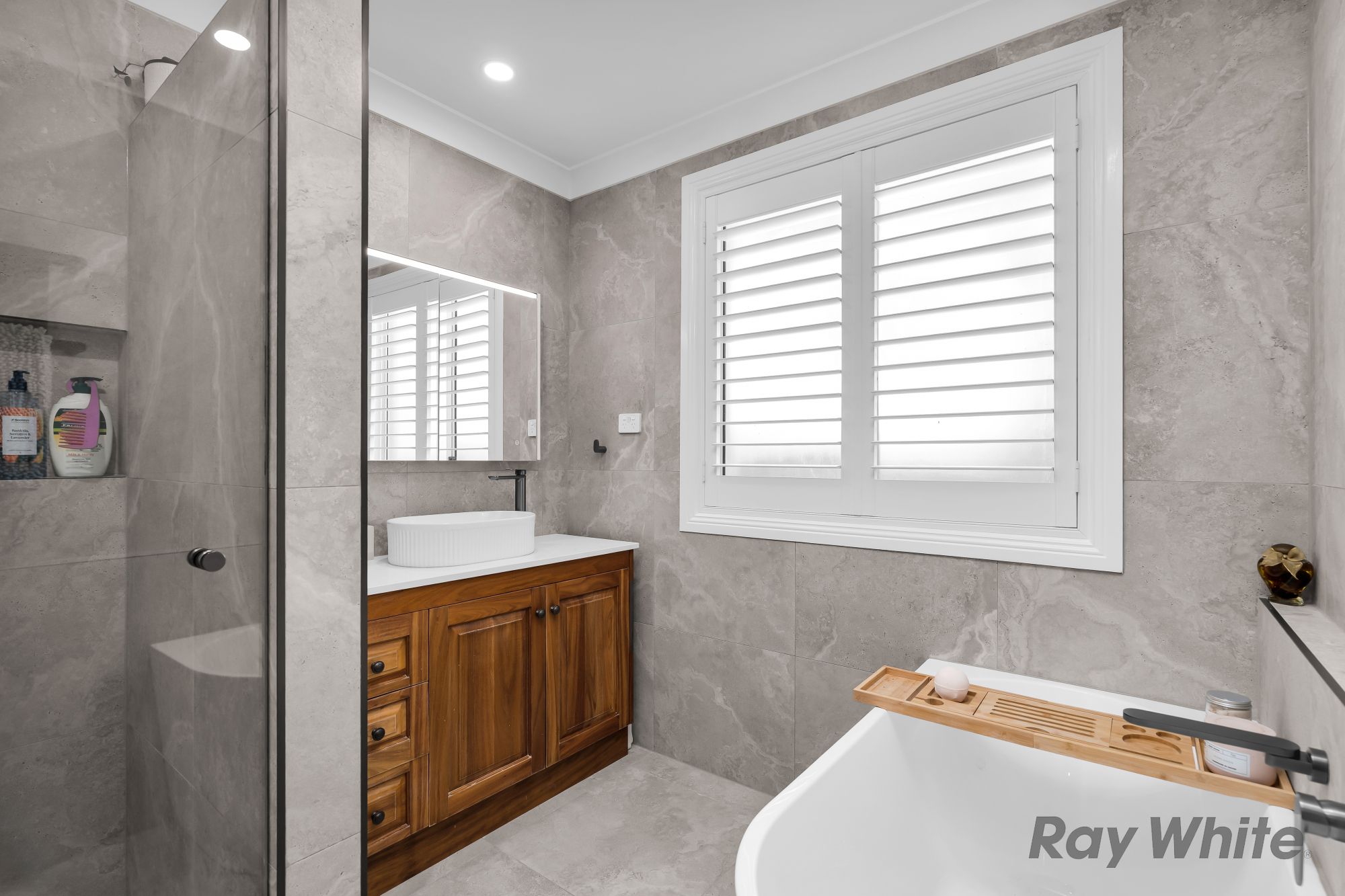 13 Kyeema Street — photo 11 of 19