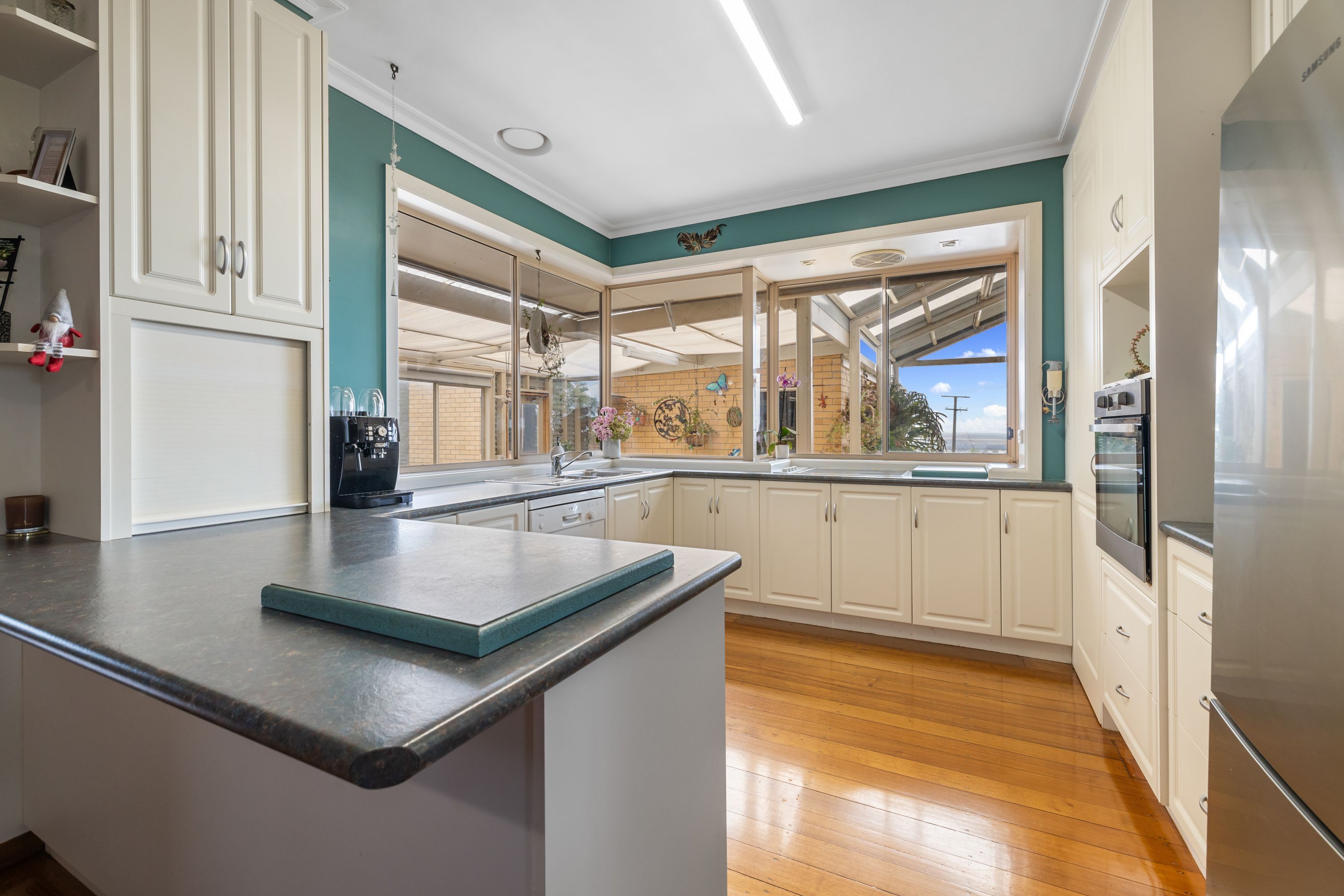 36 Dicksons Road — photo 6 of 30