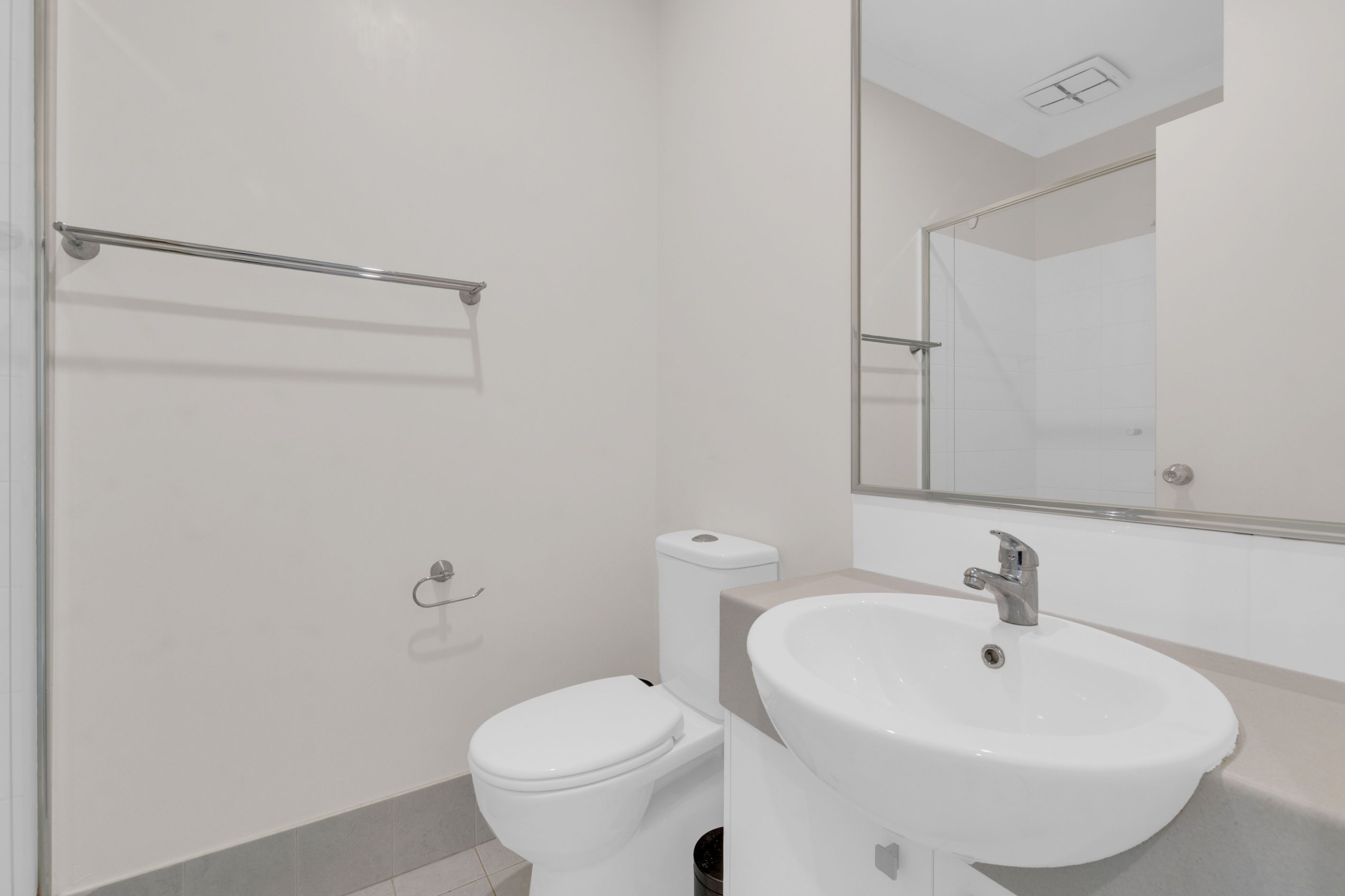 8/180 Kent Street — photo 15 of 18